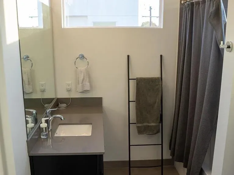 Photo 4 of 505 TILLERY ST #8