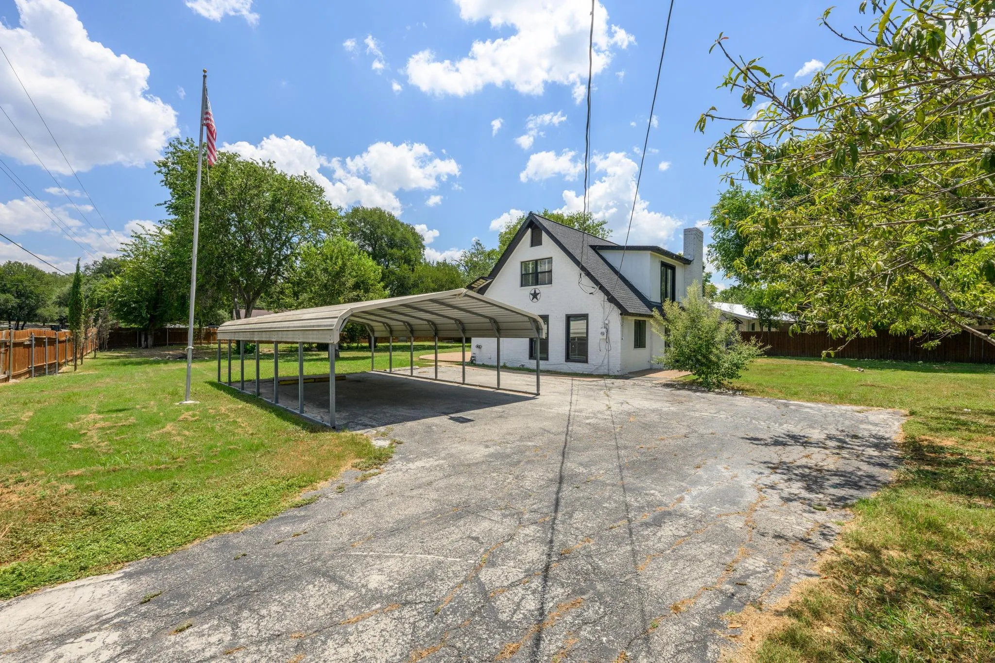 Photo 3 of 12900 BEN MILAM DR