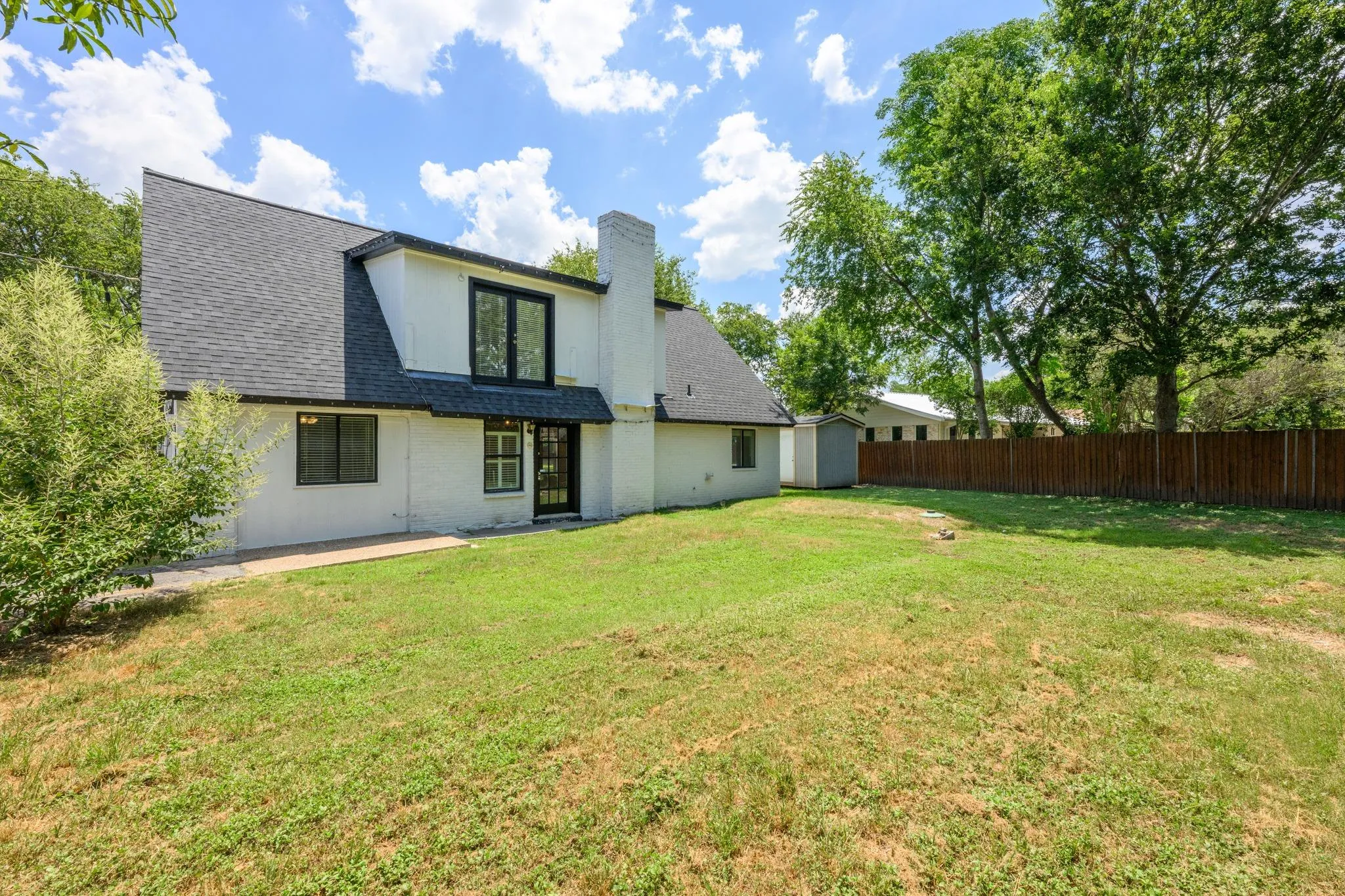 Photo 2 of 12900 BEN MILAM DR