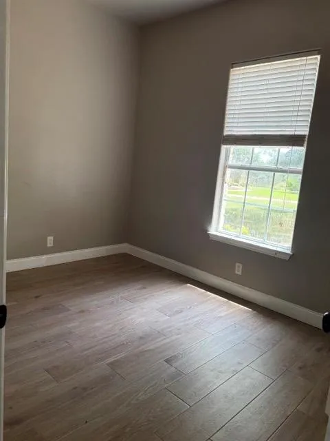 Photo 3 of 111 CHERRY WOOD CT