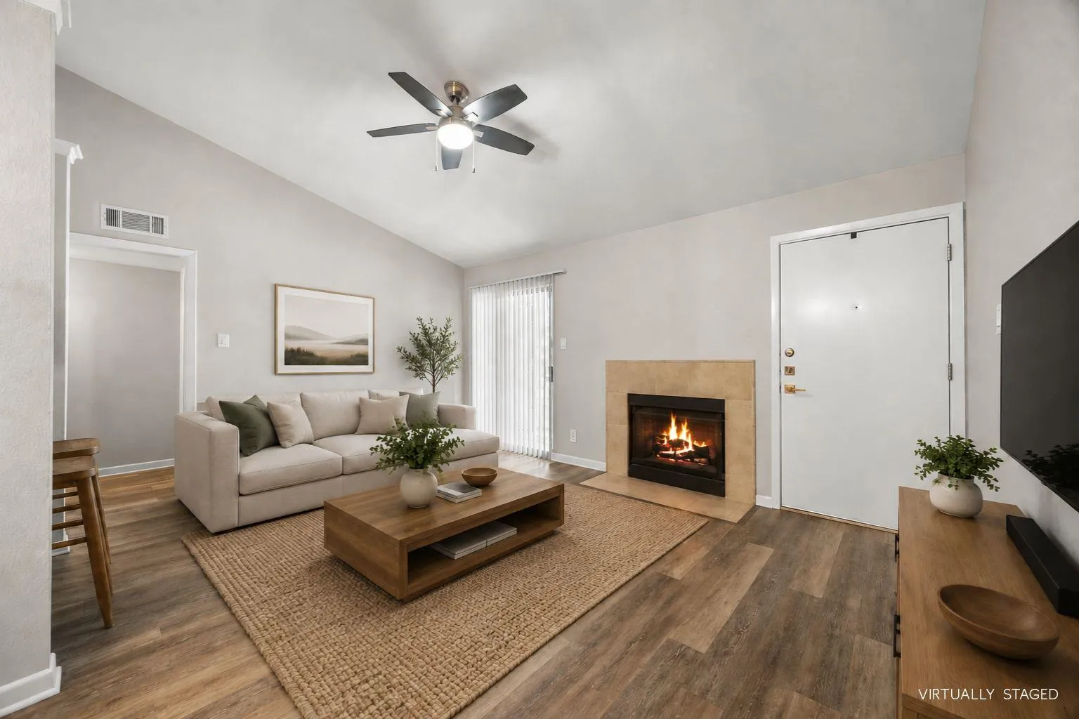 Photo 3 of 3204 MENCHACA RD #104