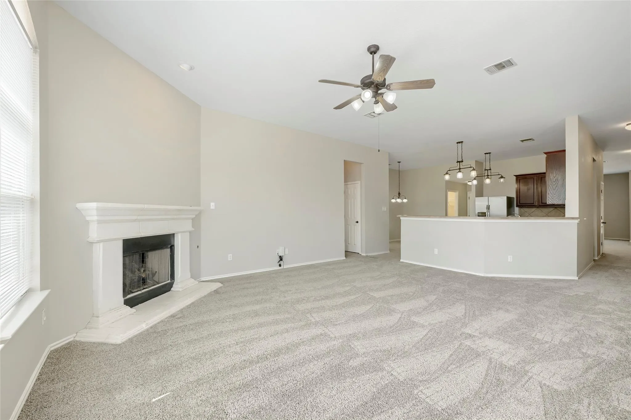 Photo 5 of 18705 DEEP WATER DR