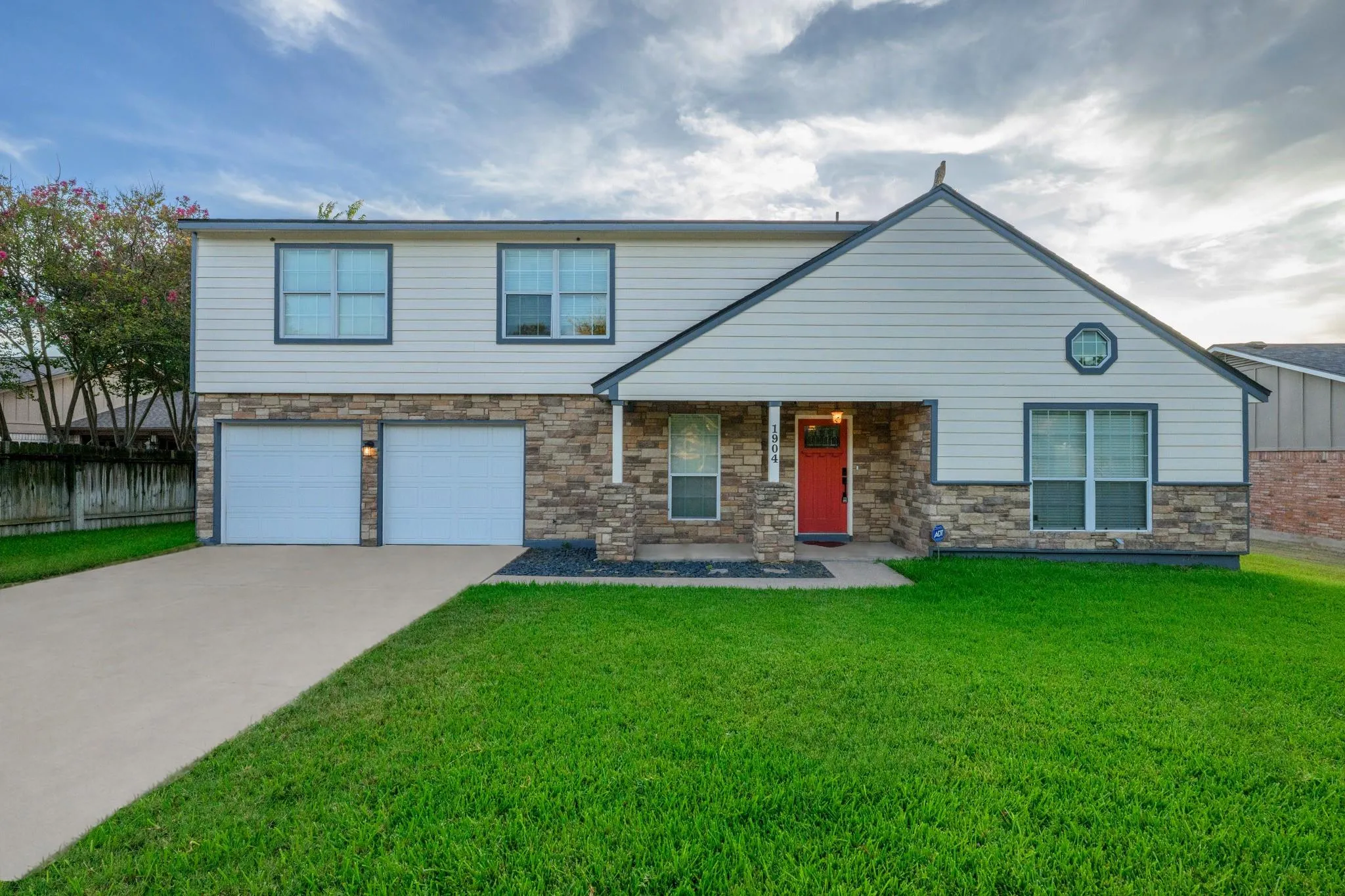 Photo of 1904 OAKRIDGE DR, Round Rock, TX, 78681