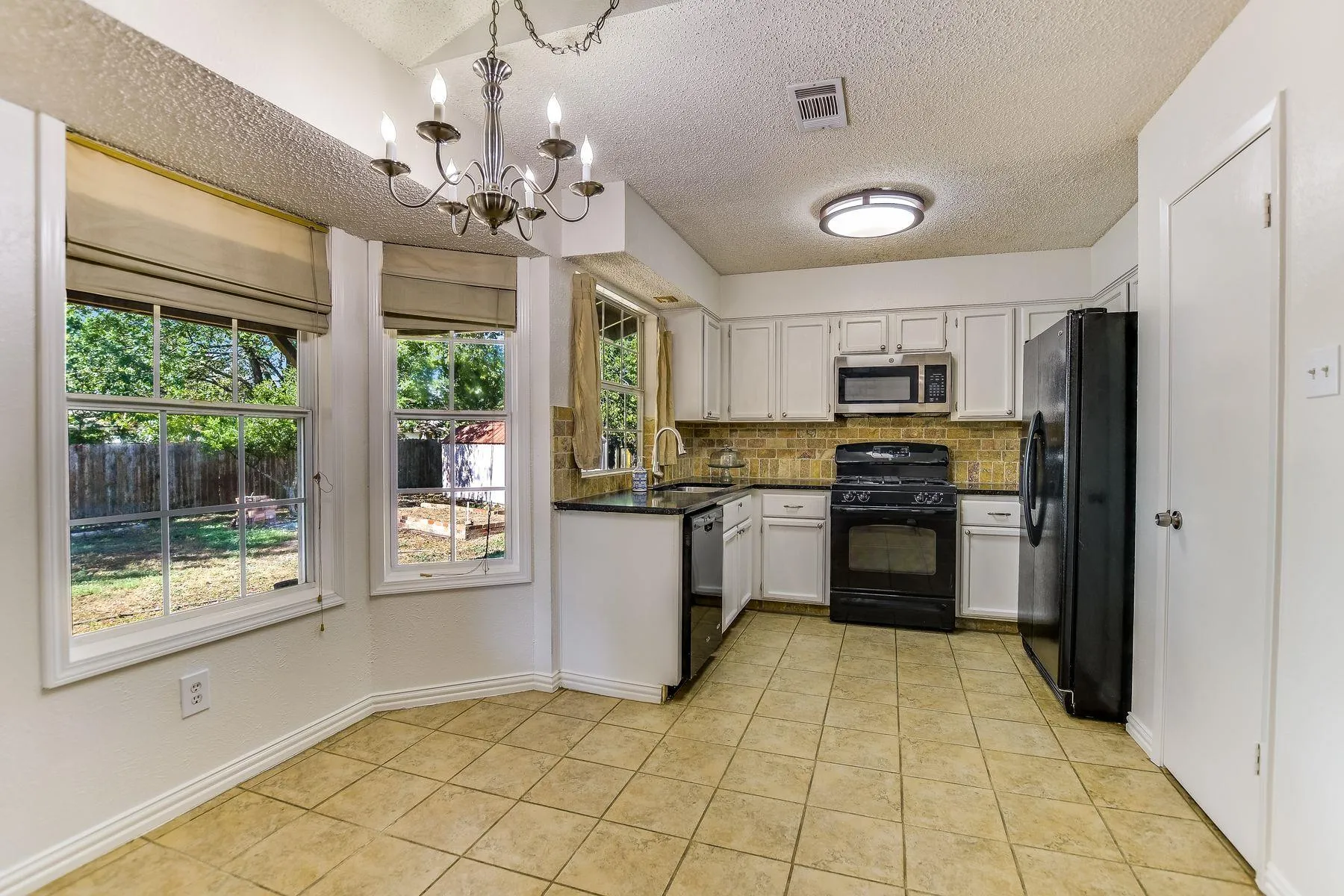 Photo 5 of 903 BURNT OAK CT