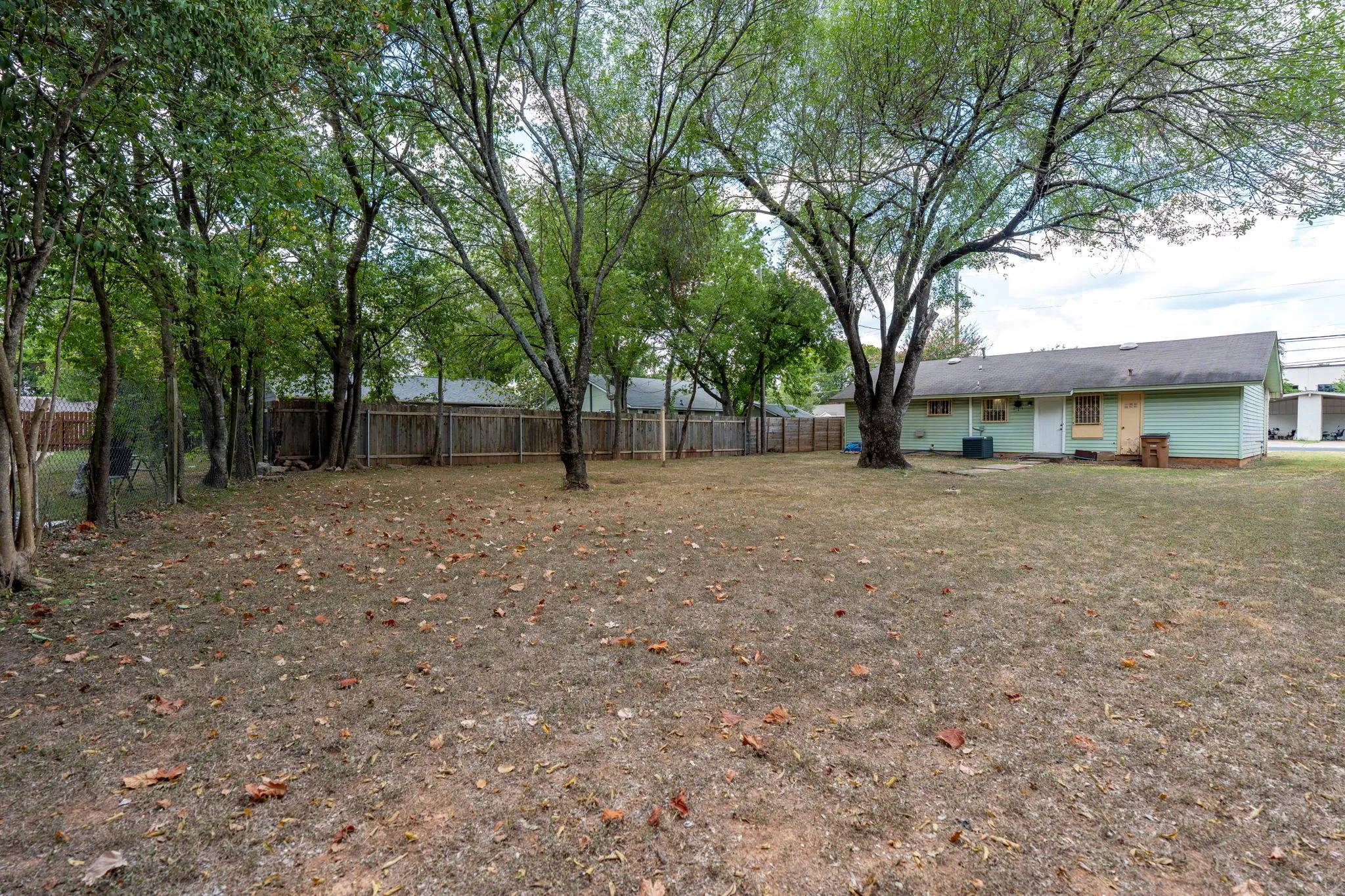 Photo 3 of 1021 GARDNER RD