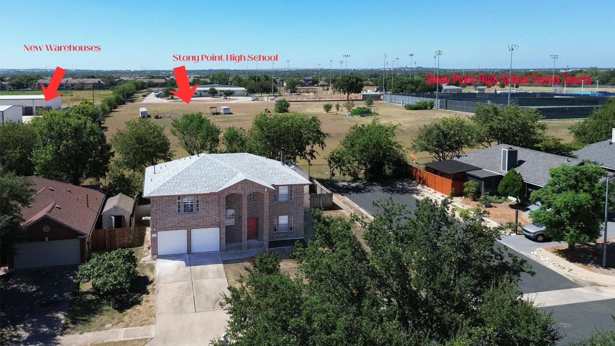 Photo 2 of 1601 LANTANA DR