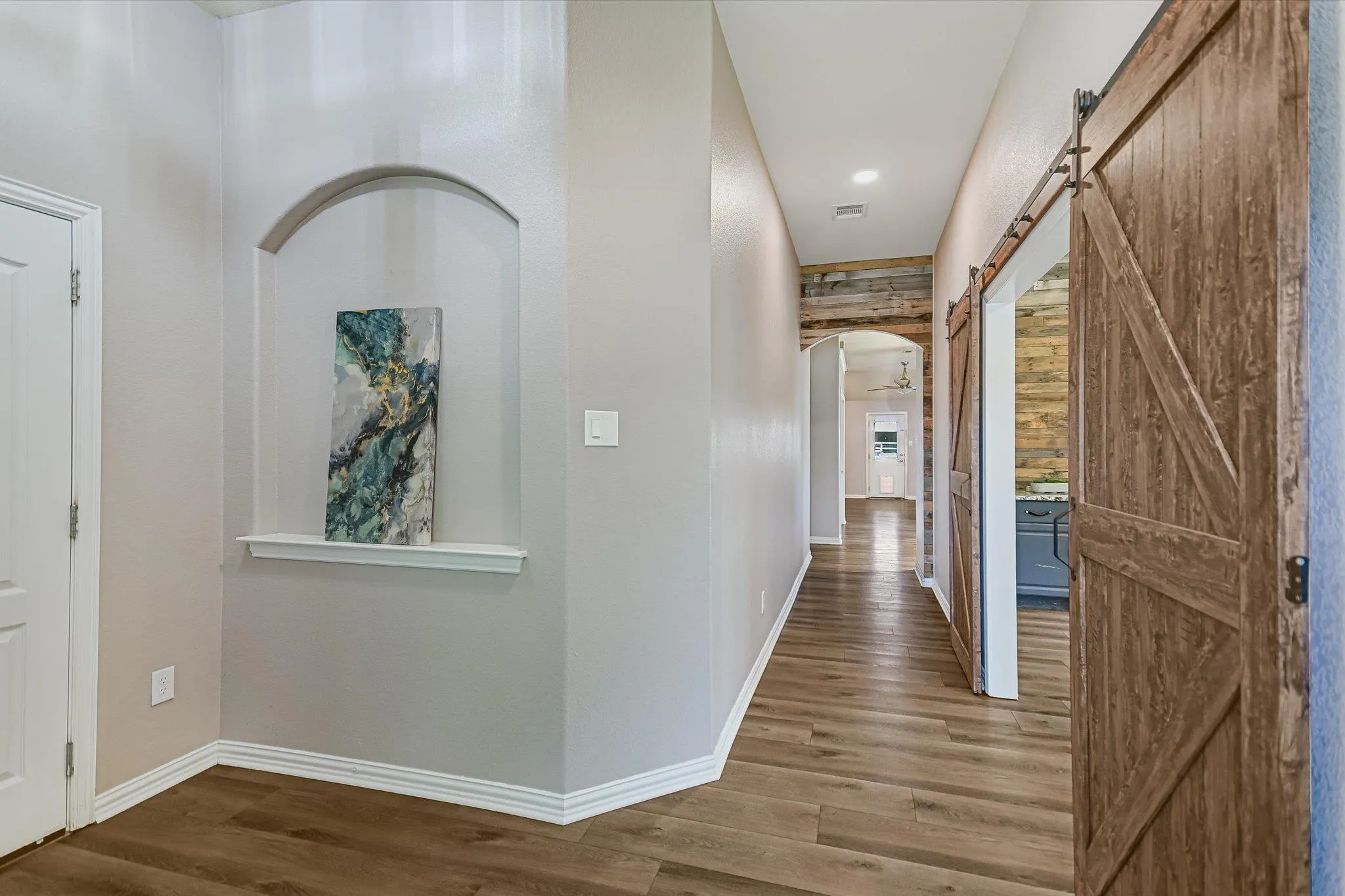 Photo 3 of 226 ANIMAS DR