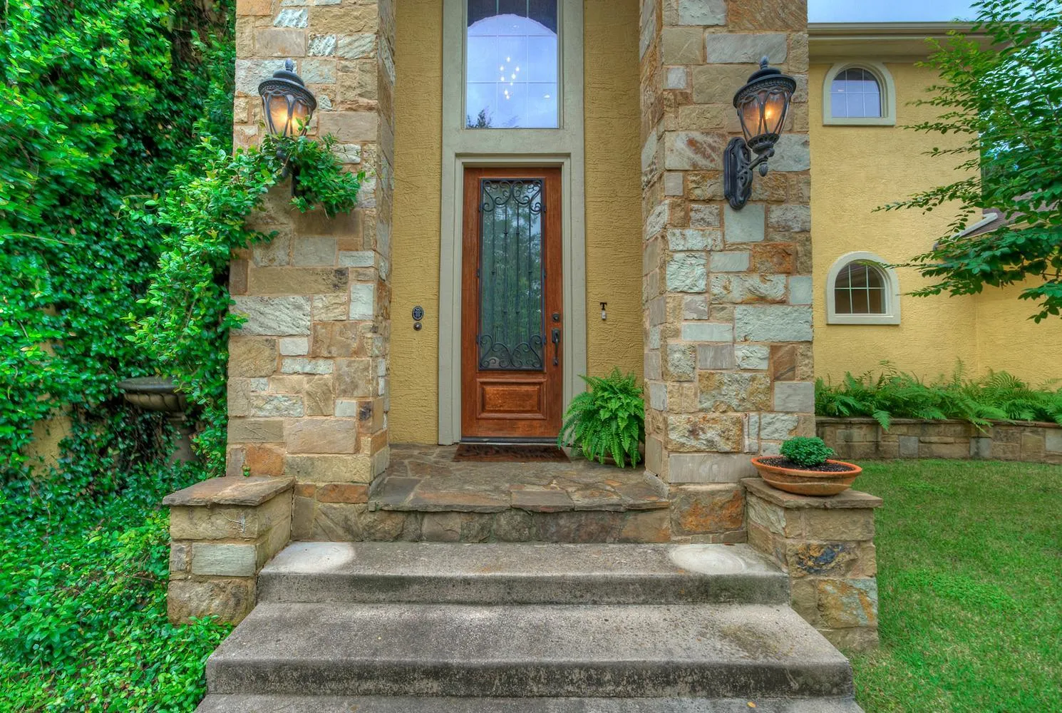 Photo 2 of 15705 WILDWOOD TRL NONE