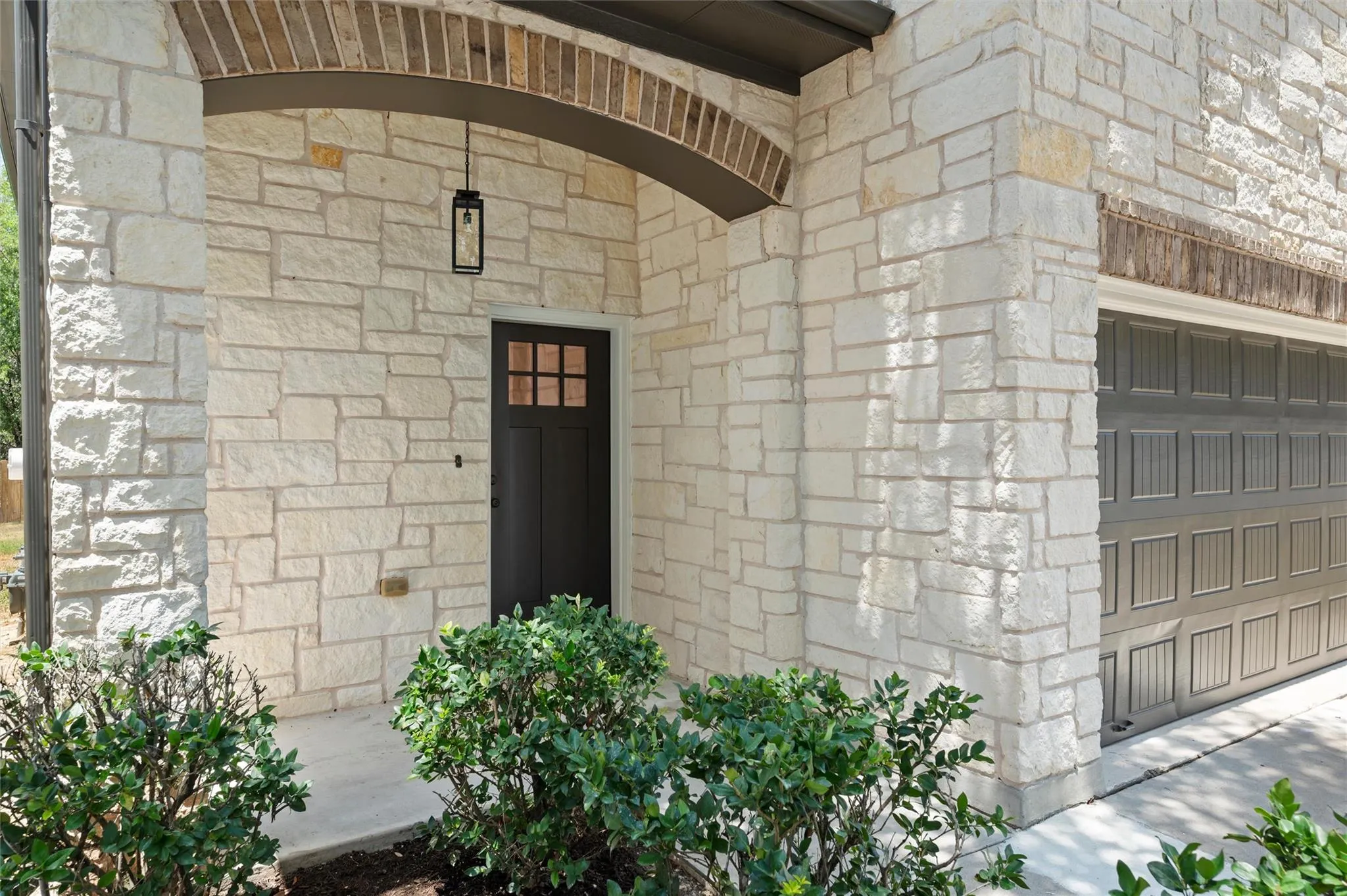 Photo 3 of 10936 SHORT SPRINGS DR