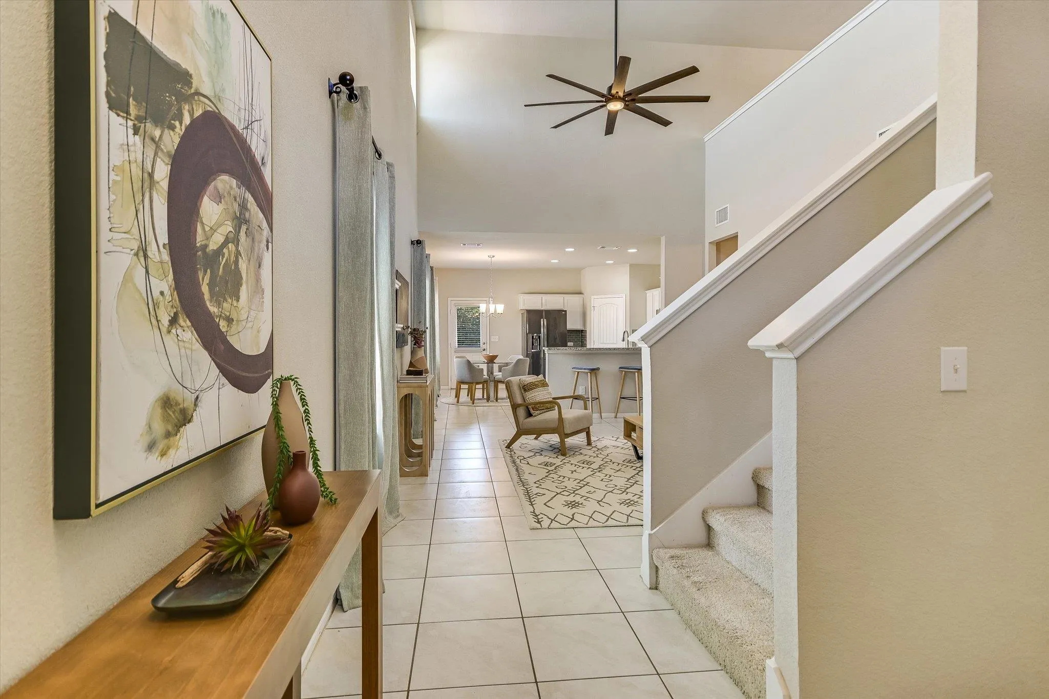 Photo 4 of 2027 LANGDALE LN