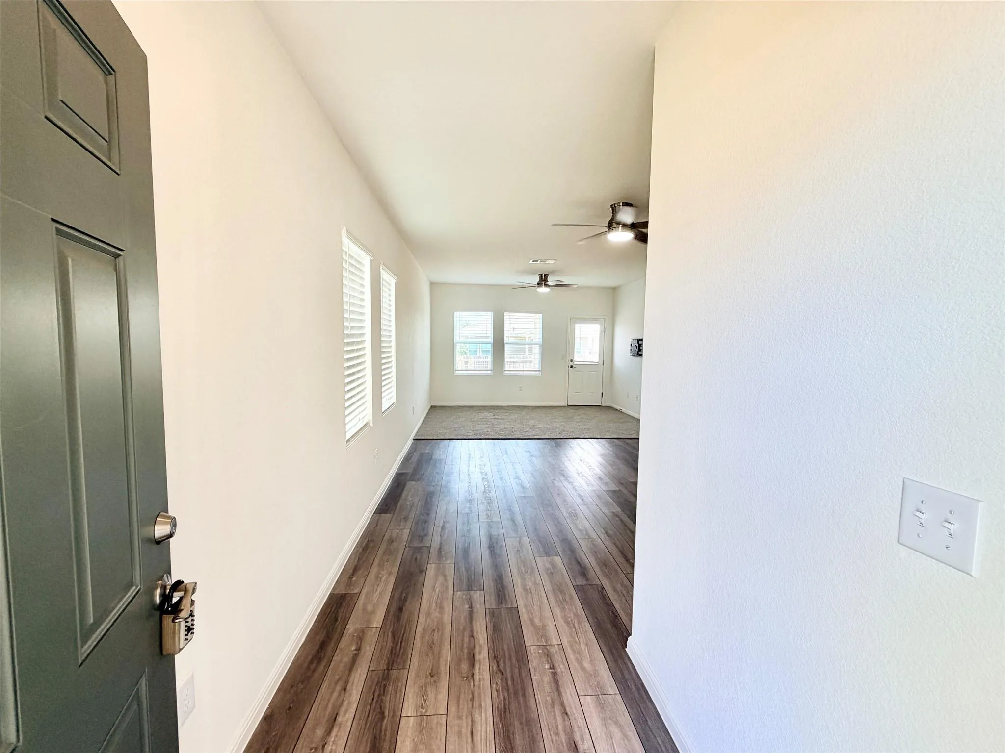 Photo 4 of 19601 CAYMUS DR