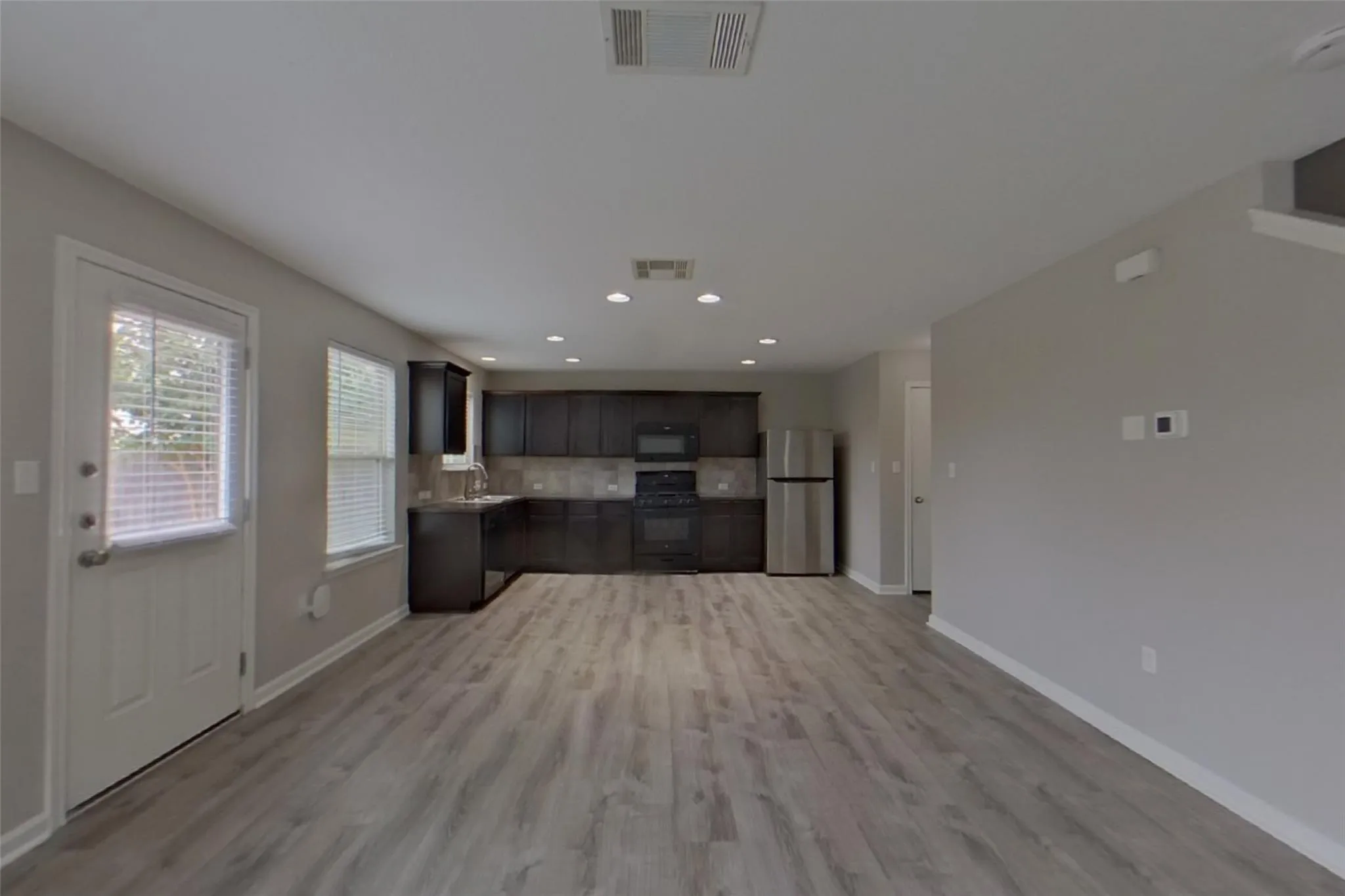 Photo 3 of 15102 VERELA DR