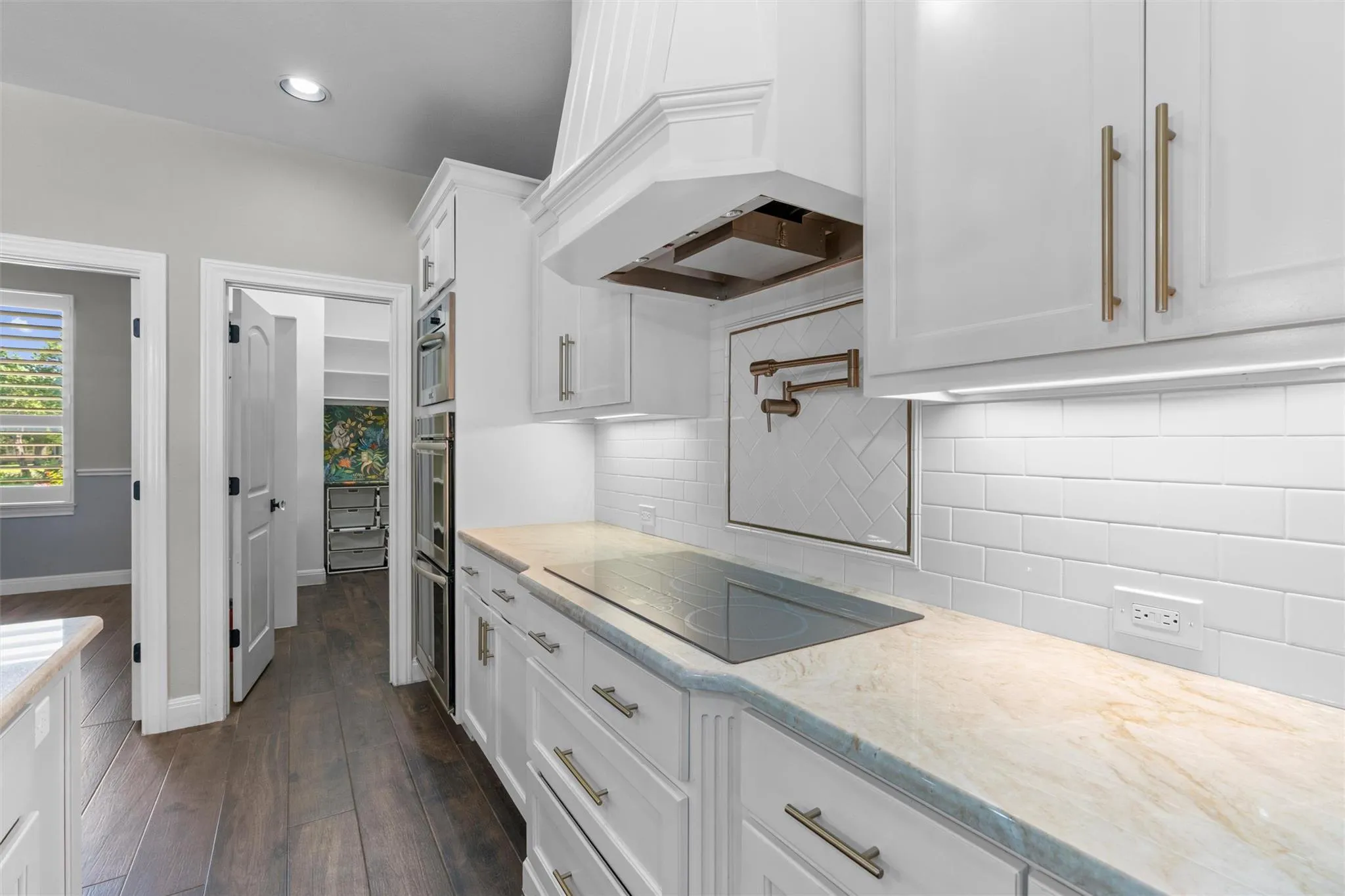 Photo 3 of 152 WHITNEY WOODS CIR