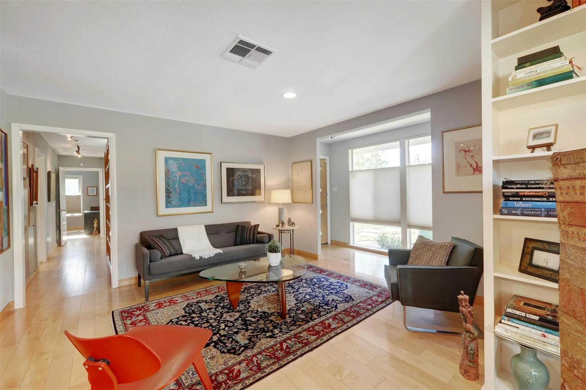 Photo 4 of 1302 BERKSHIRE DR