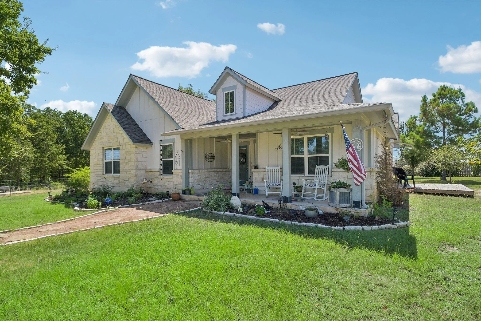 Photo of 596 PLEASANT GROVE LOOP, Elgin, TX, 78621