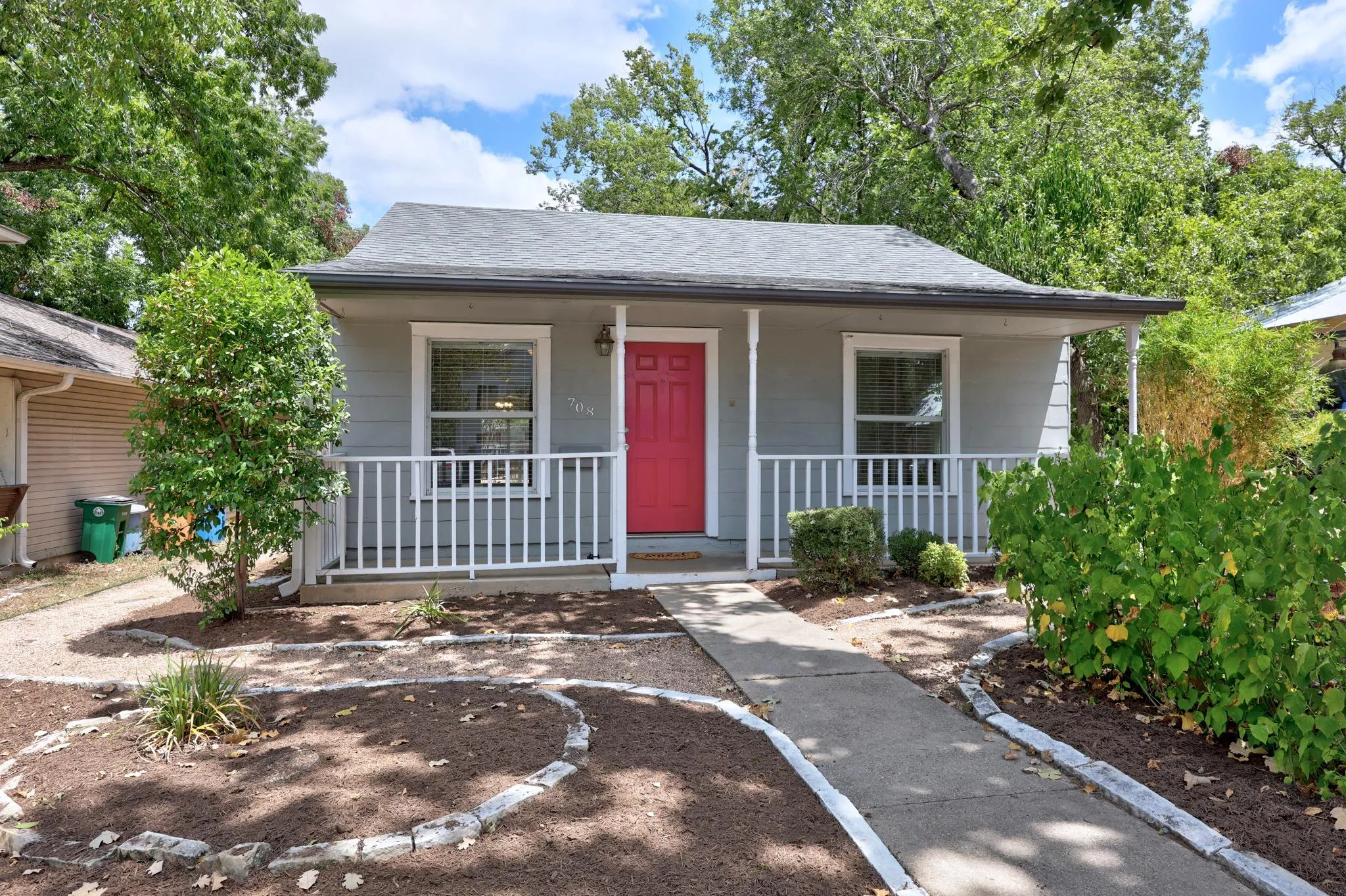 Photo of 708 KEASBEY ST, Austin, TX, 78751
