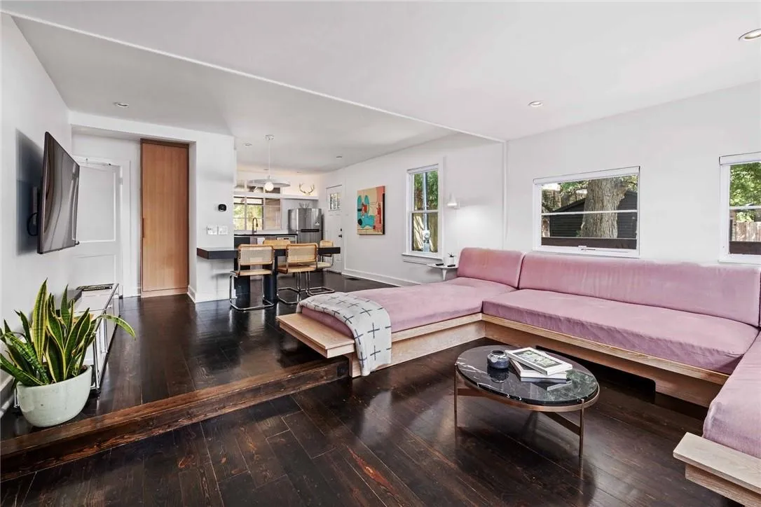 Photo of 503 E LIVE OAK ST, Austin, TX, 78704