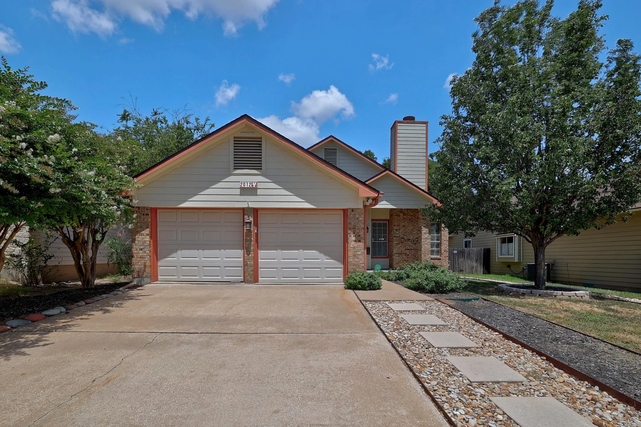 Photo 2 of 2012 CASTLE VIEW DR
