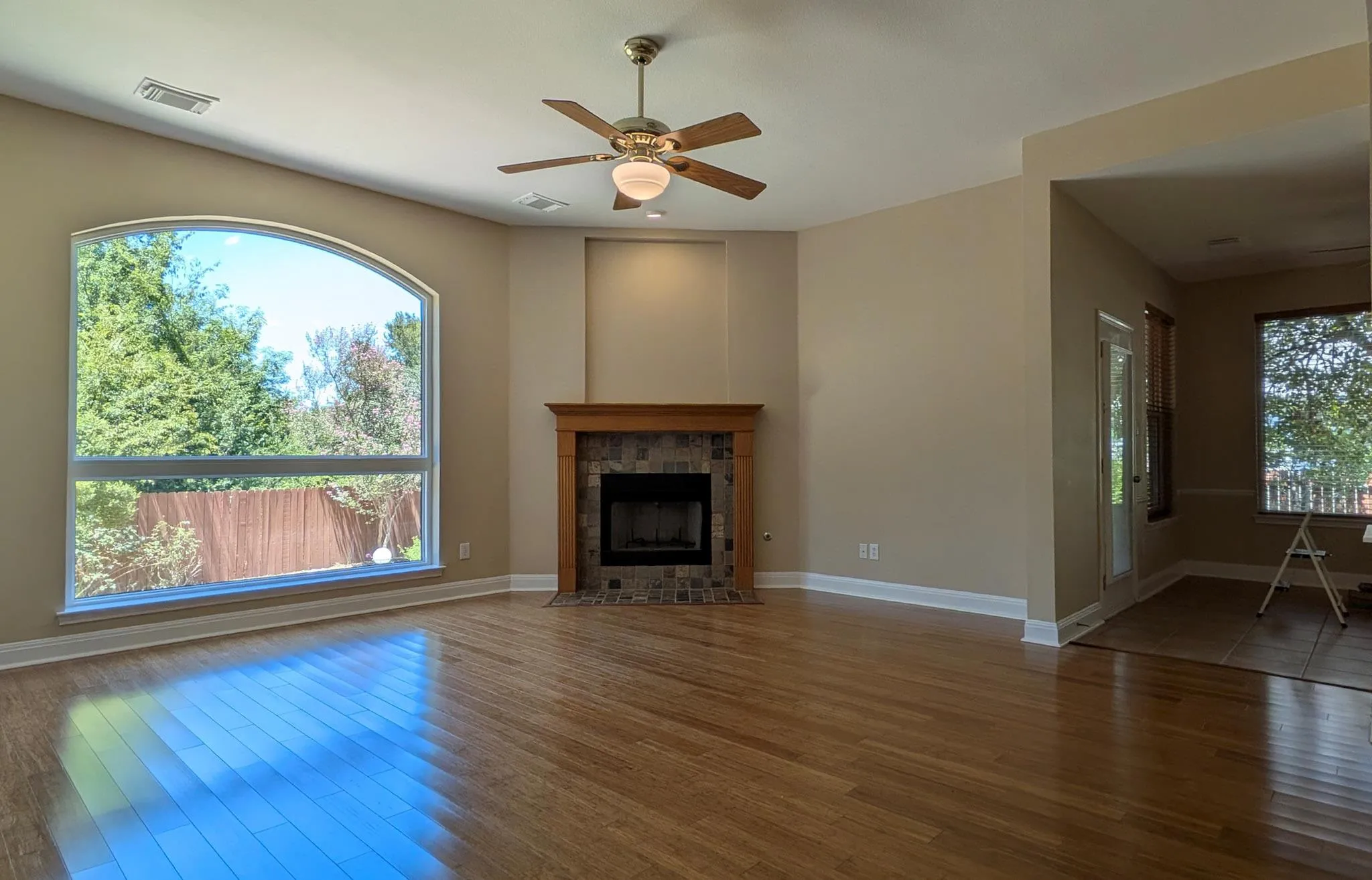 Photo 5 of 1322 BECCA TEAL PL