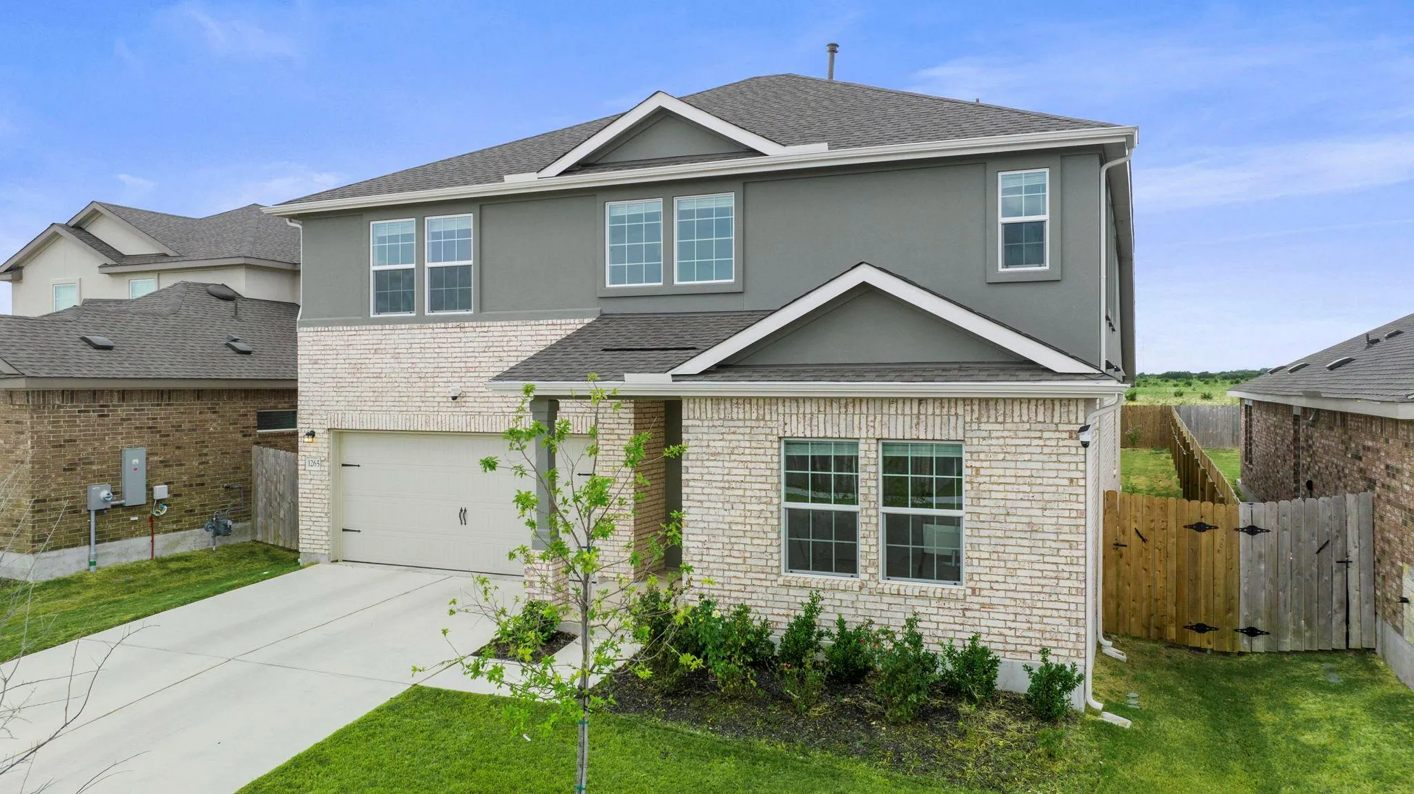 Photo 3 of 1265 AQUILLA DR