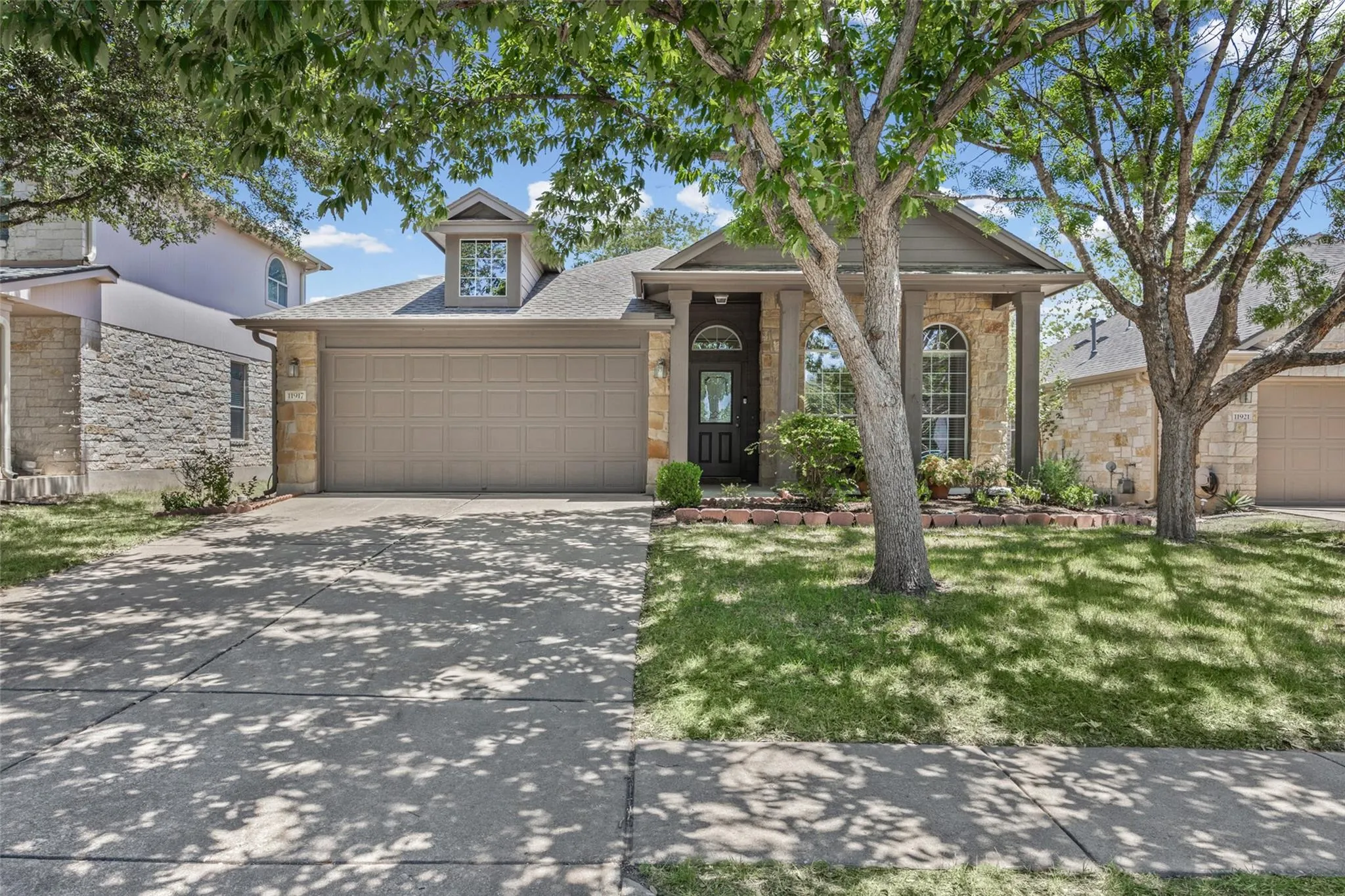 Photo of 11917 BUZZ SCHNEIDER LN, Austin, TX, 78748