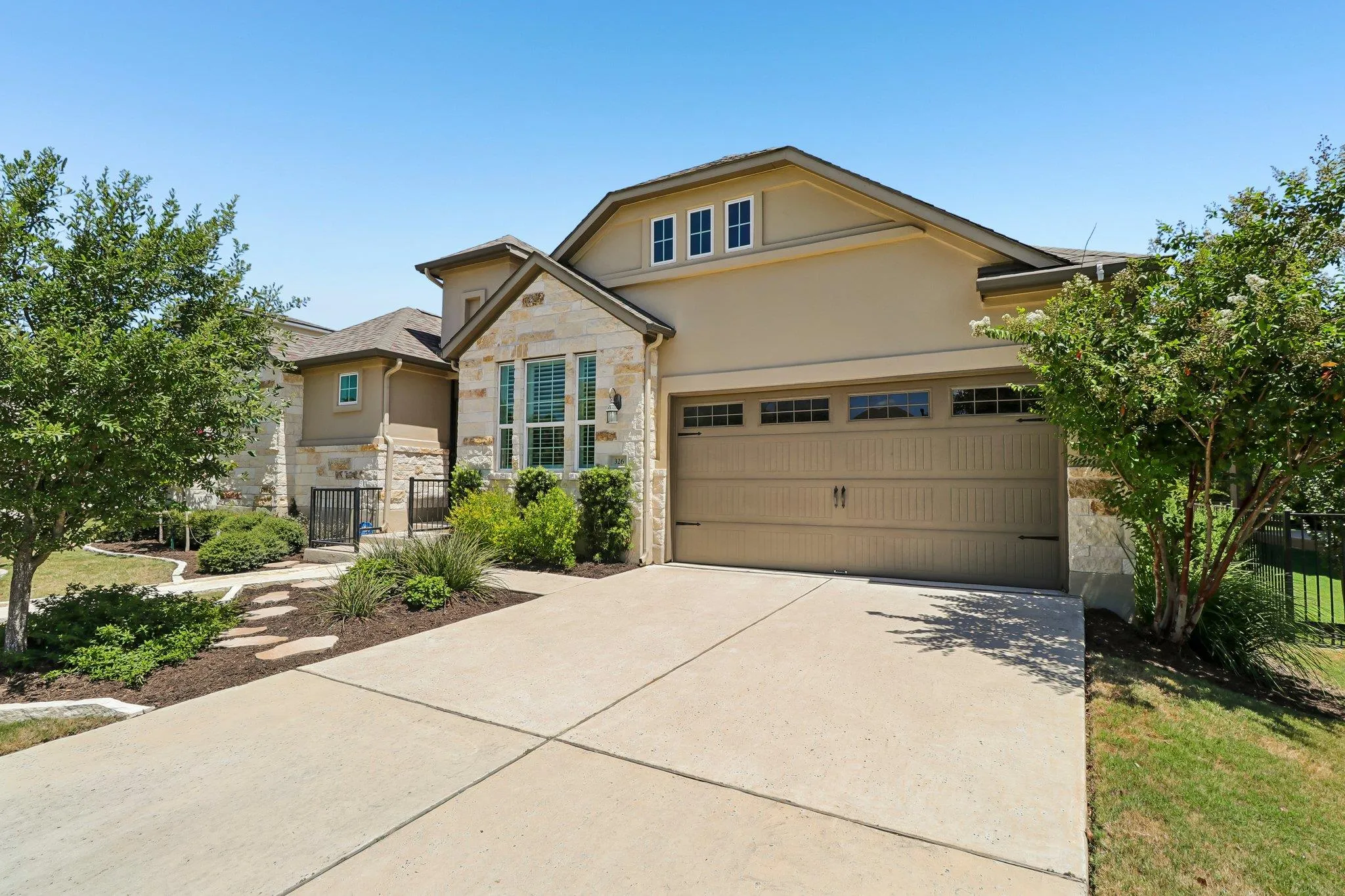 Photo of 326 MENDOCINO LN, Austin, TX, 78737
