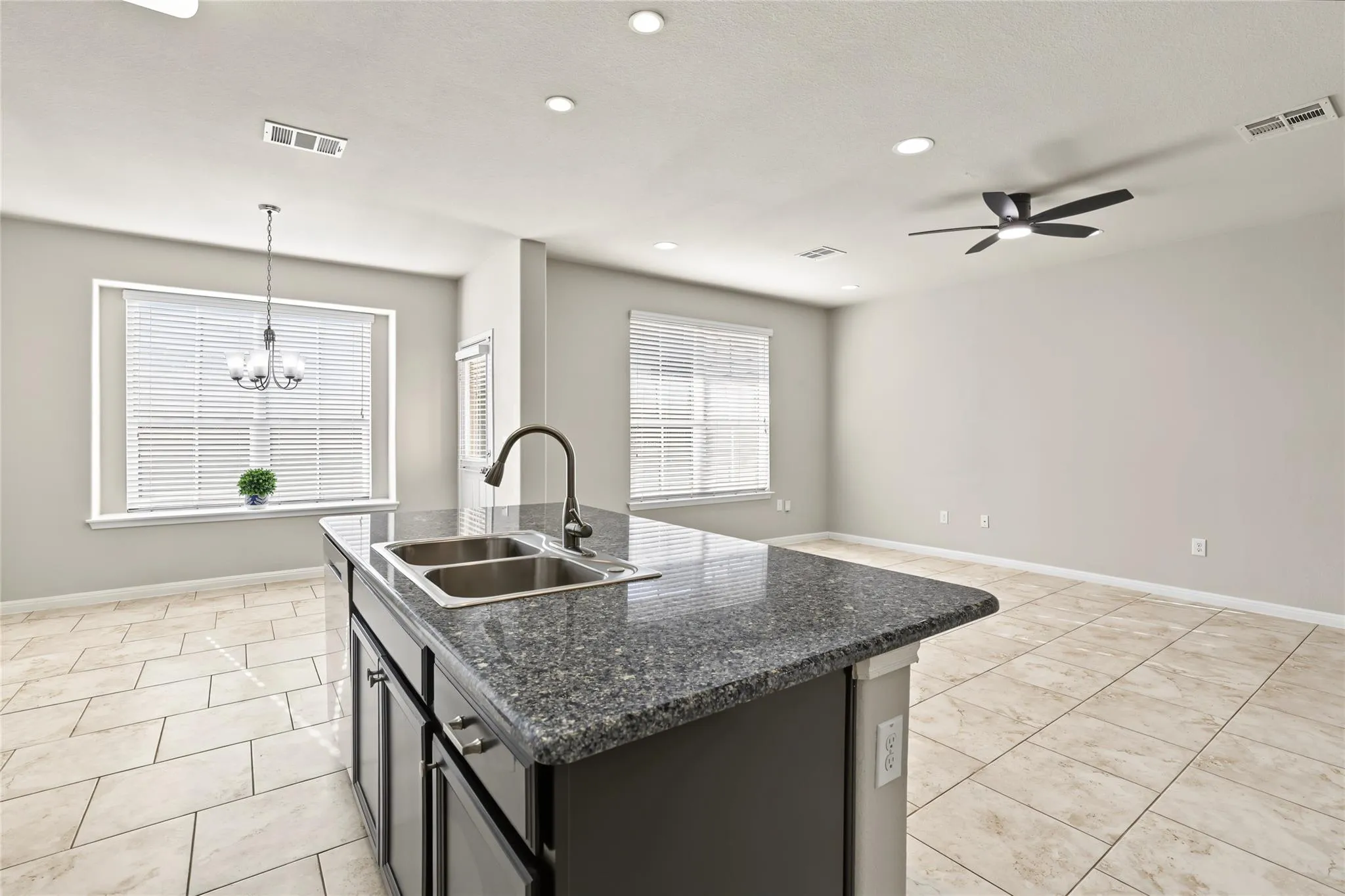 Photo 5 of 405 RHETORIC WAY
