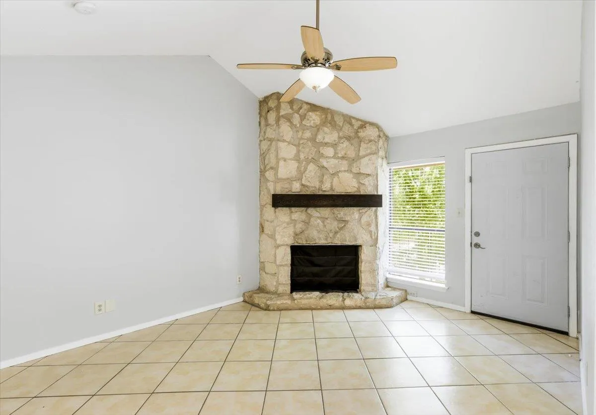 Photo 5 of 4307 S 1ST ST #206
