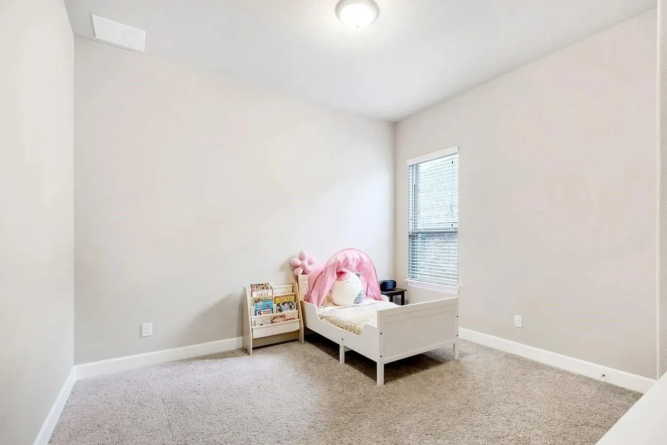 Photo 5 of 268 FORT COBB WAY