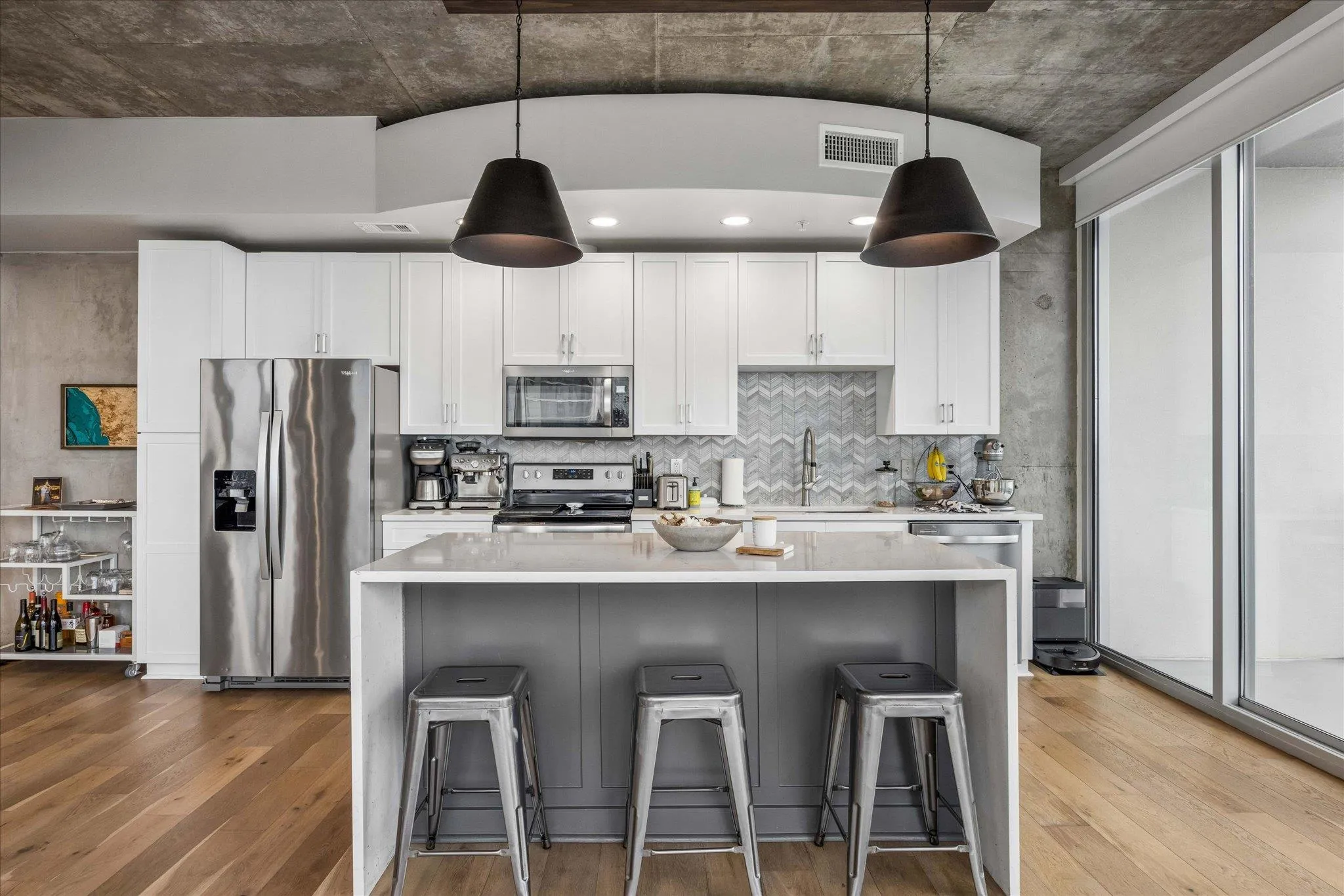 Photo 5 of 360 NUECES ST #3702