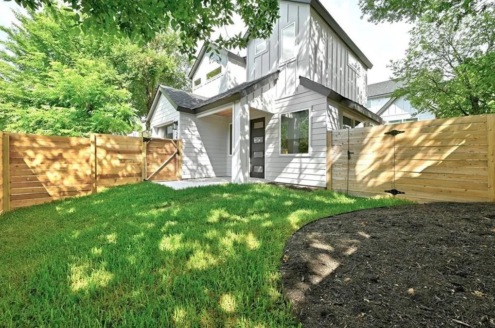 Photo of 2405 E 11TH ST #2, Austin, 78702