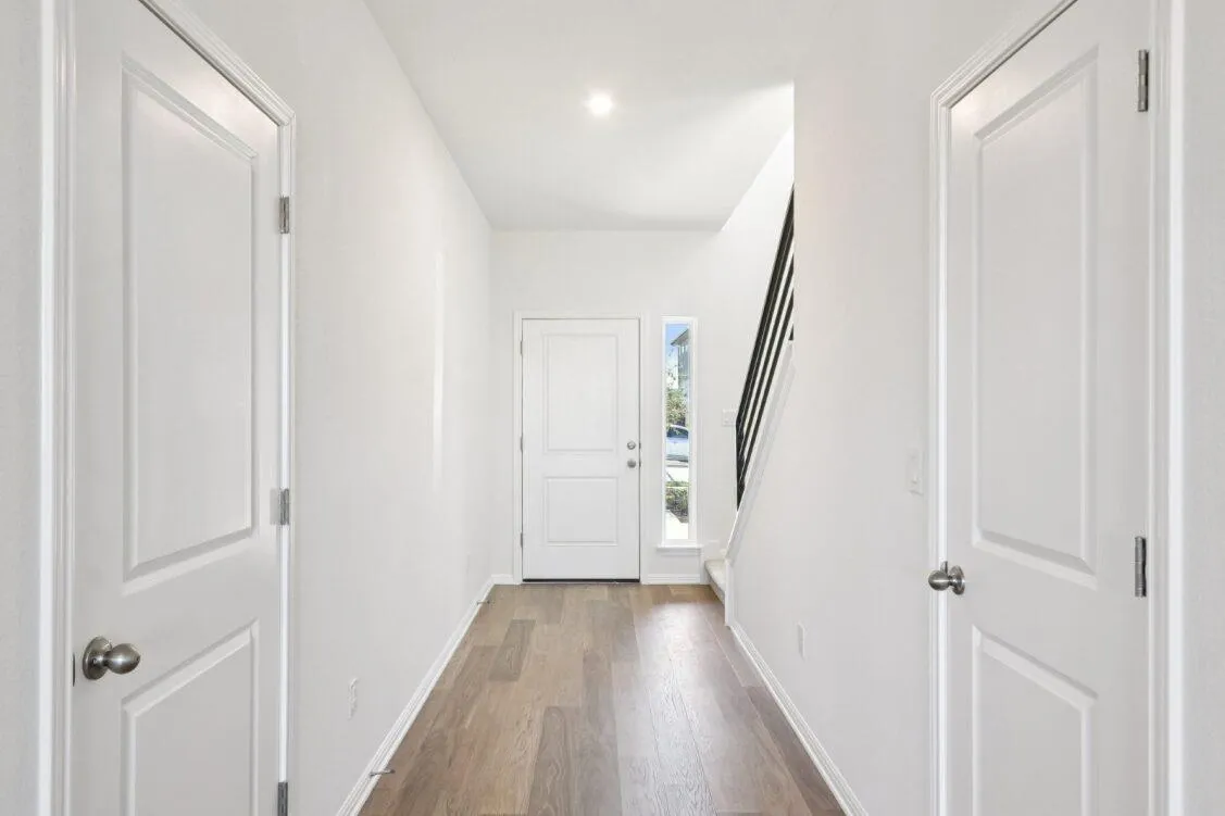 Photo 4 of 1506 CORSAC WAY