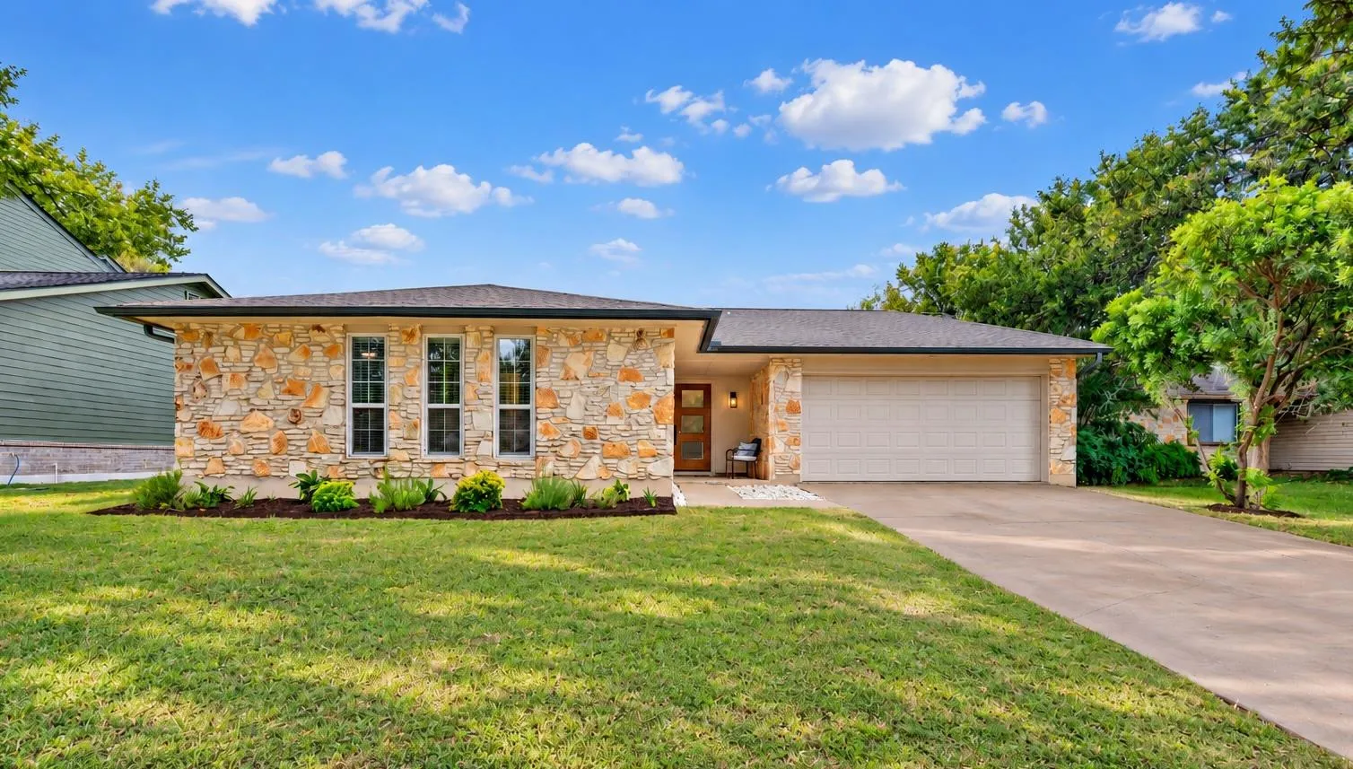 Photo of 6008 SMITH OAK TRL, Austin, TX, 78749