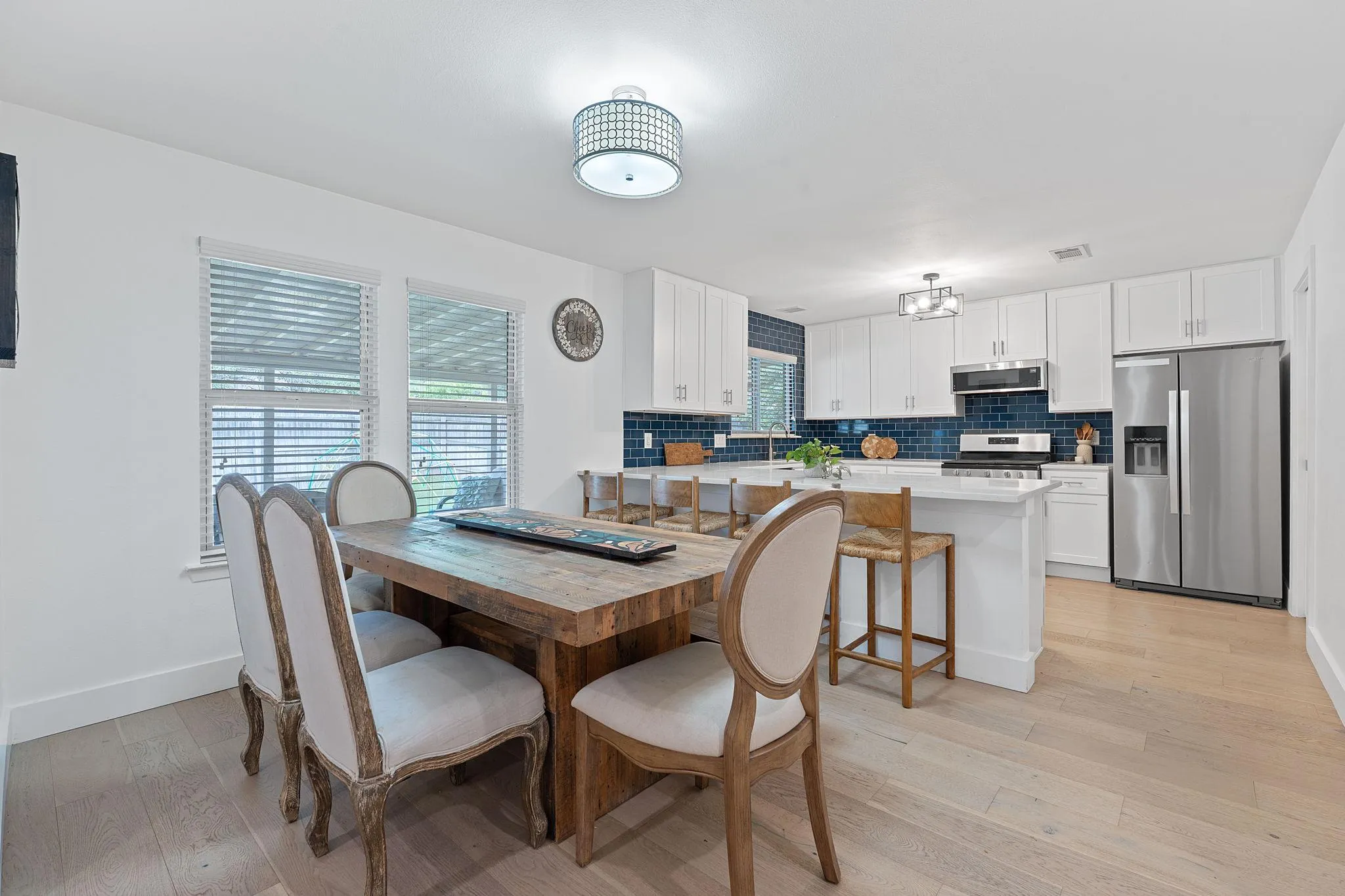 Photo 5 of 6008 SMITH OAK TRL
