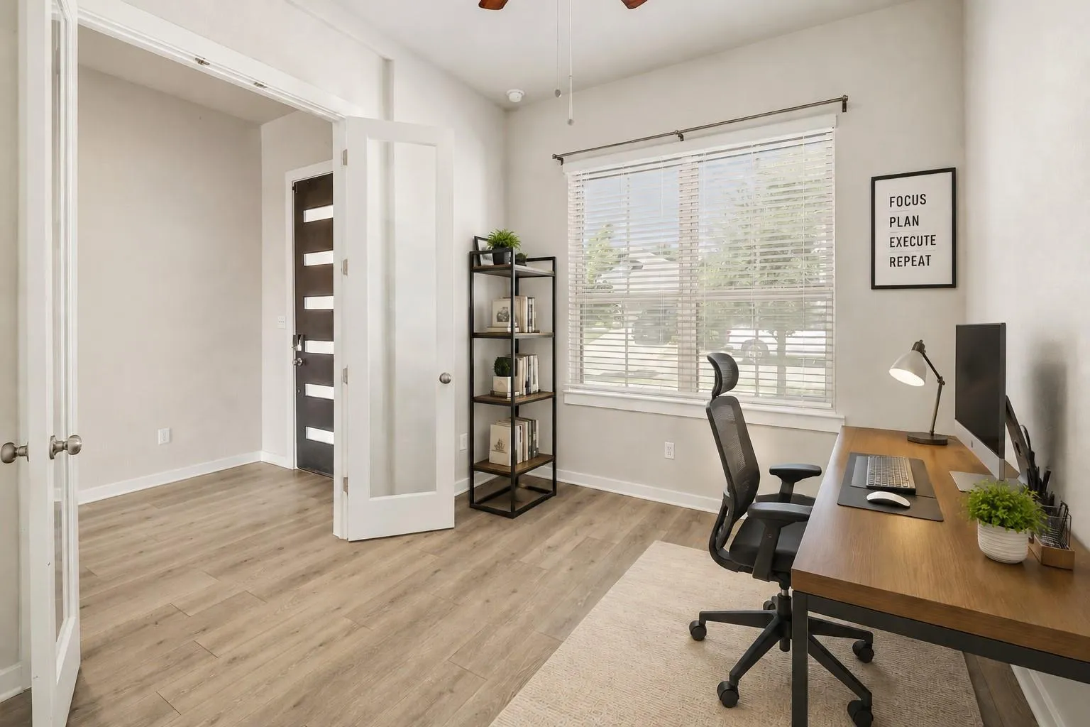 Photo 4 of 1612 INDIAN APPLE WAY