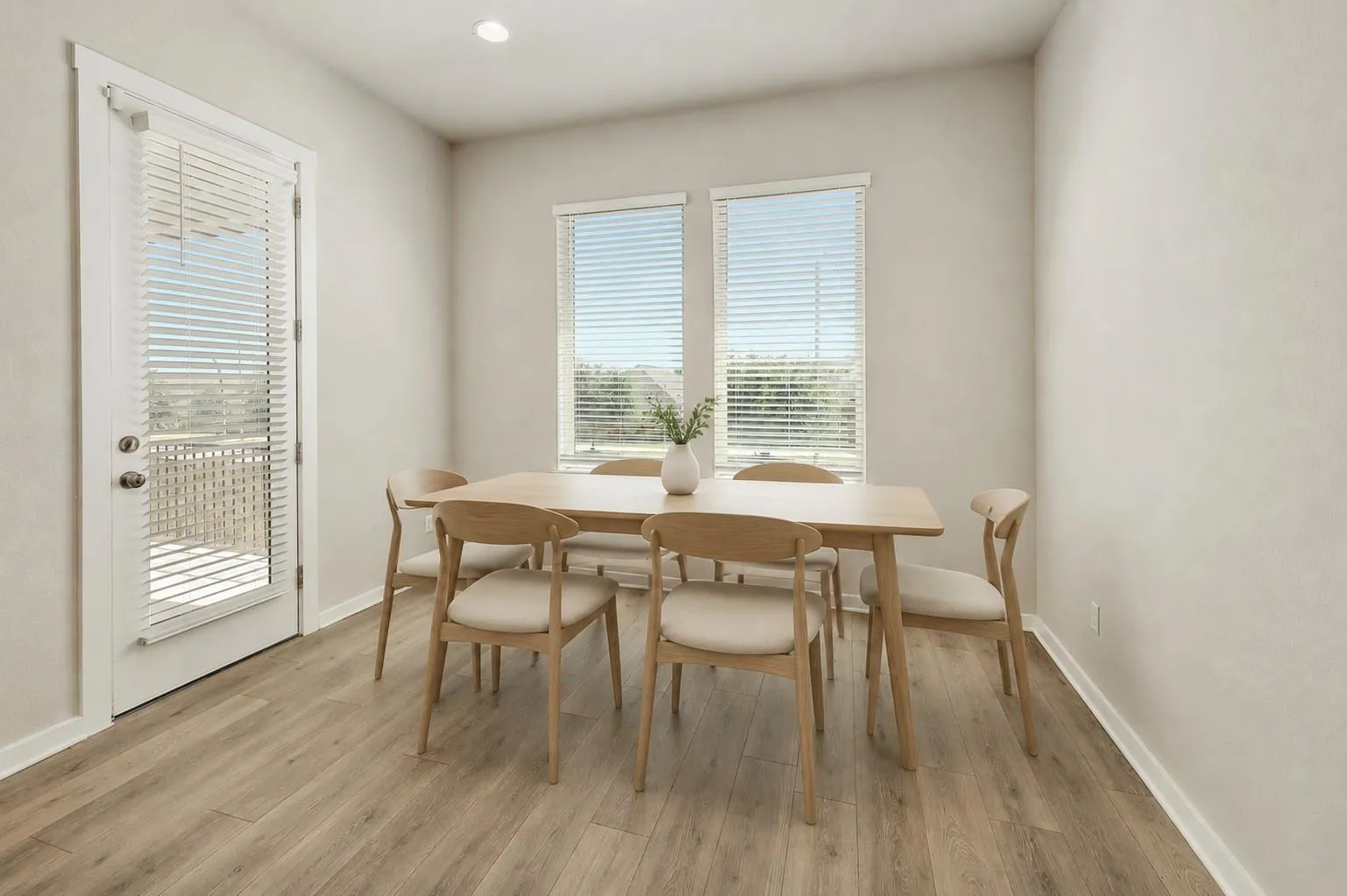 Photo 5 of 1612 INDIAN APPLE WAY