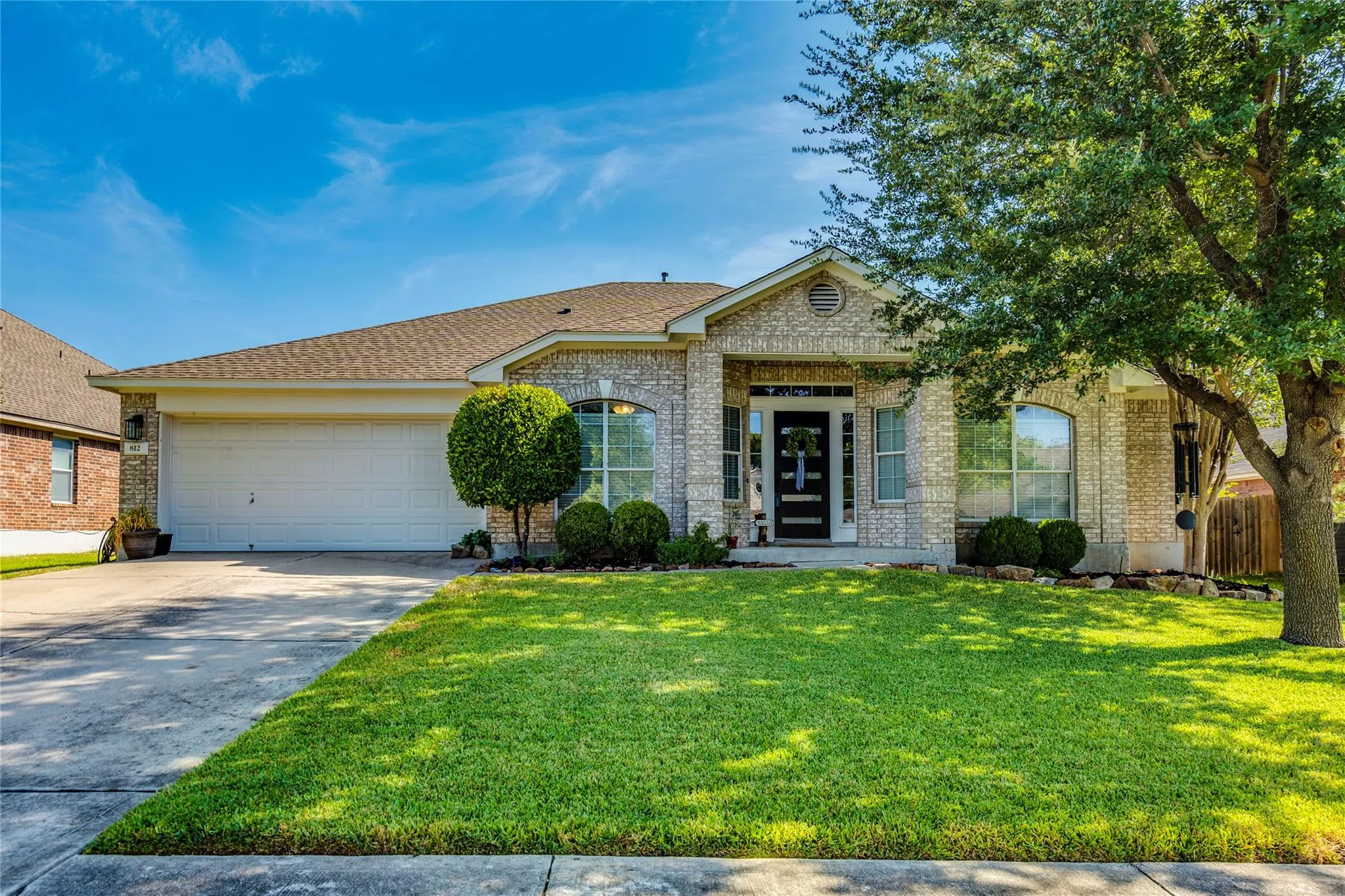 Photo of 812 DOVER CASTLE LN, Pflugerville, TX, 78660