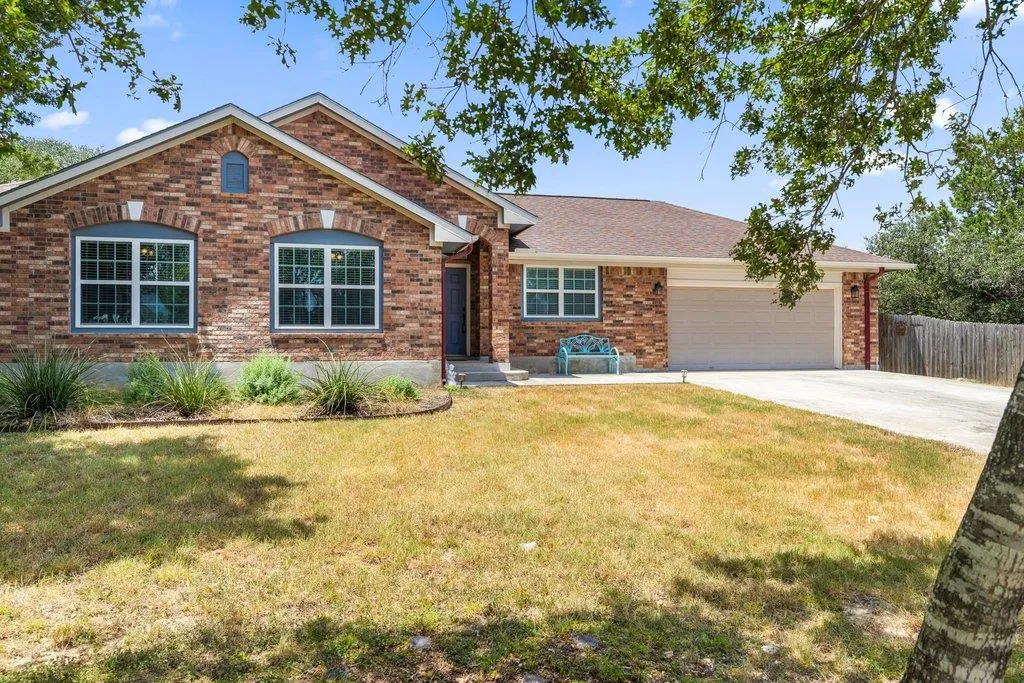 Photo of 8 STONE CREEK CIR, Wimberley, TX, 78676