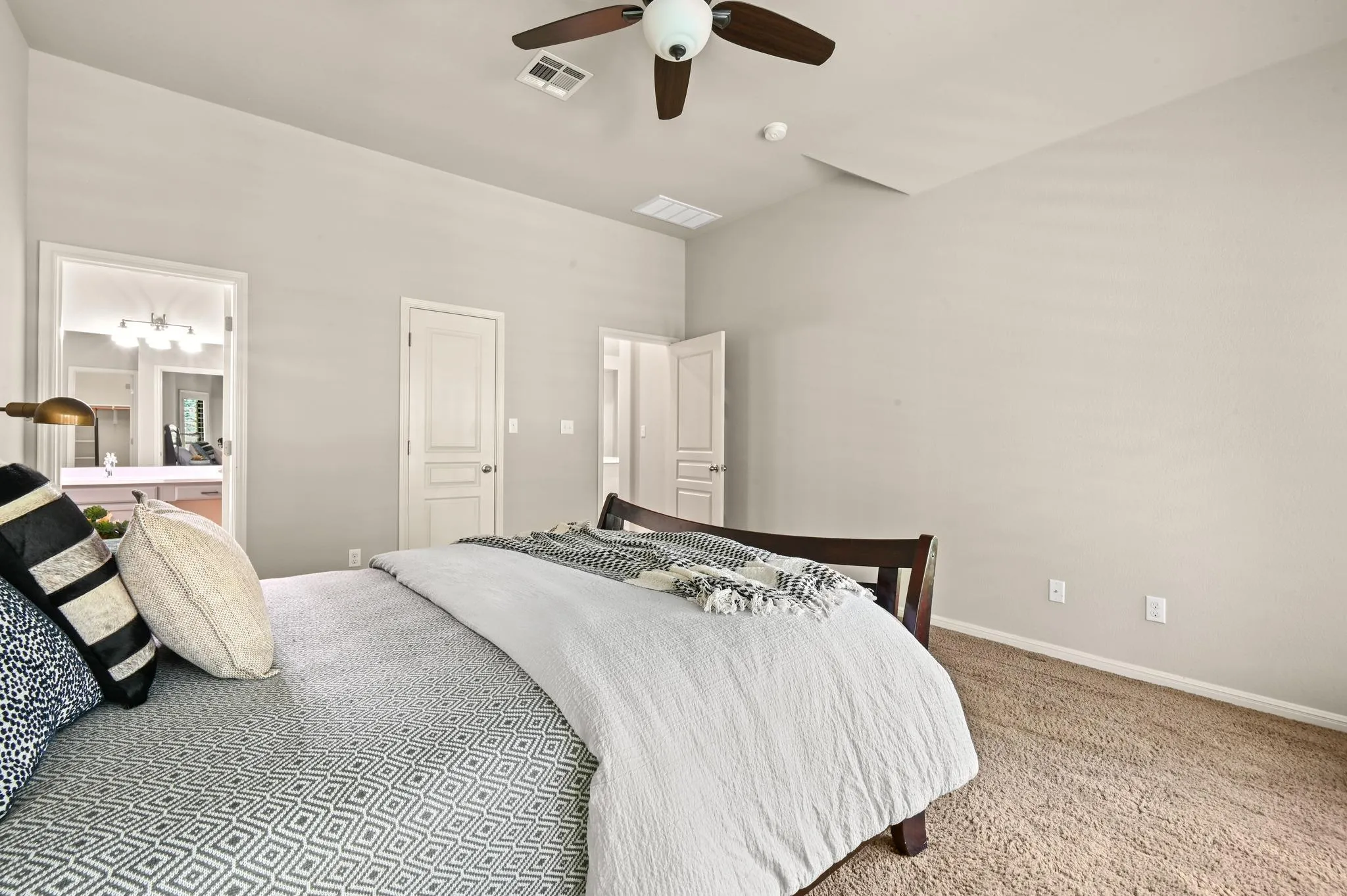 Photo 3 of 352 WILD ROSE DR