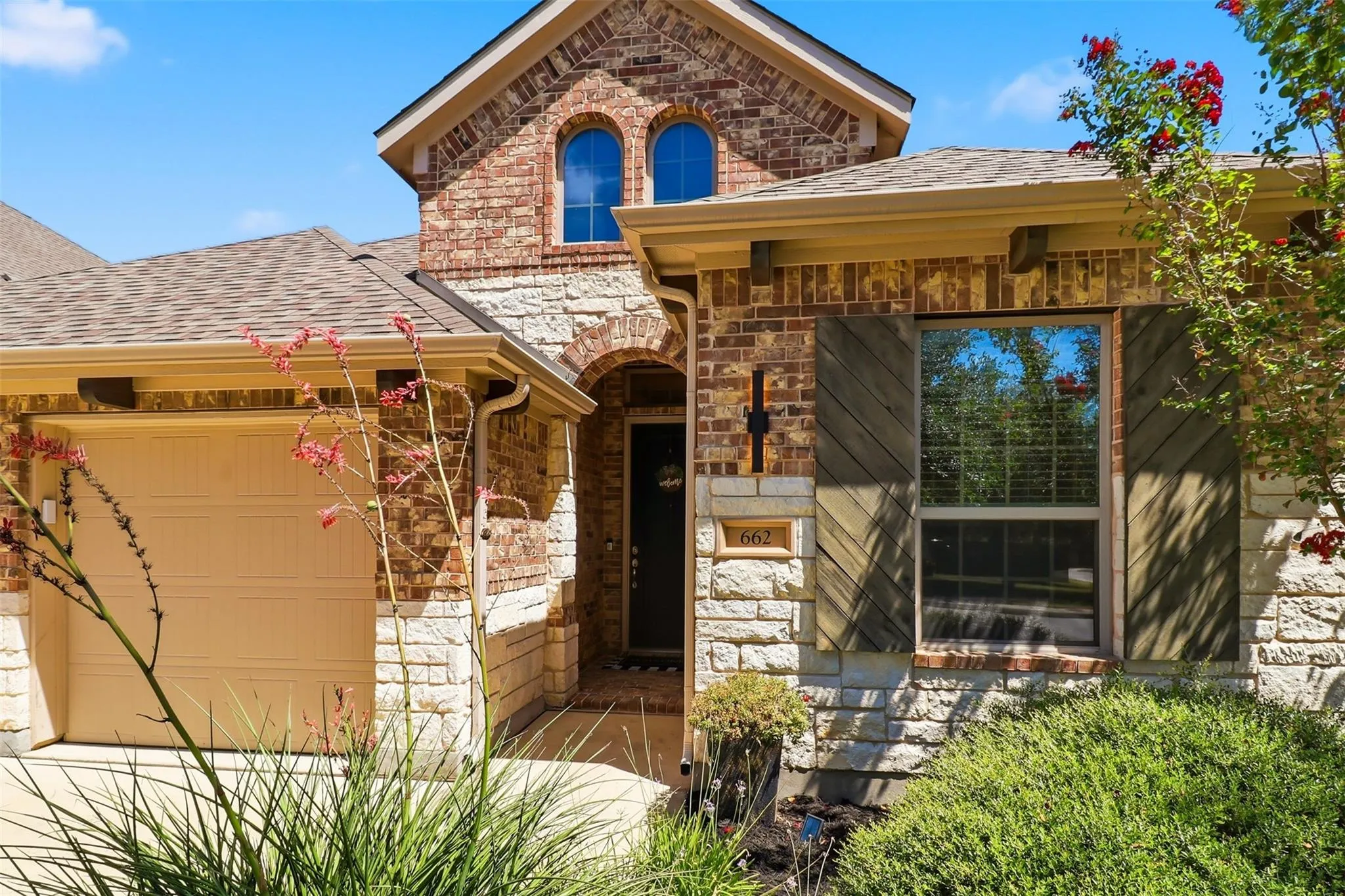 Photo 4 of 662 CATALINA LN