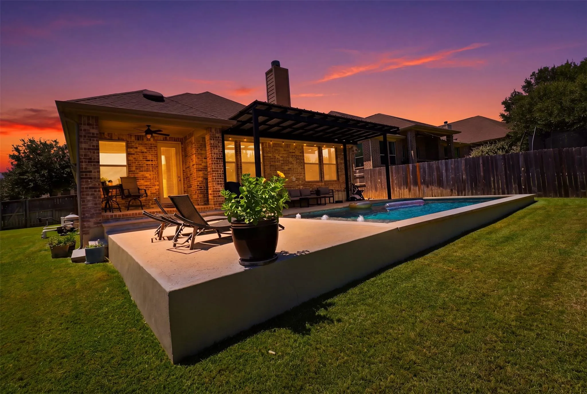 Photo of 662 CATALINA LN, Austin, TX, 78737