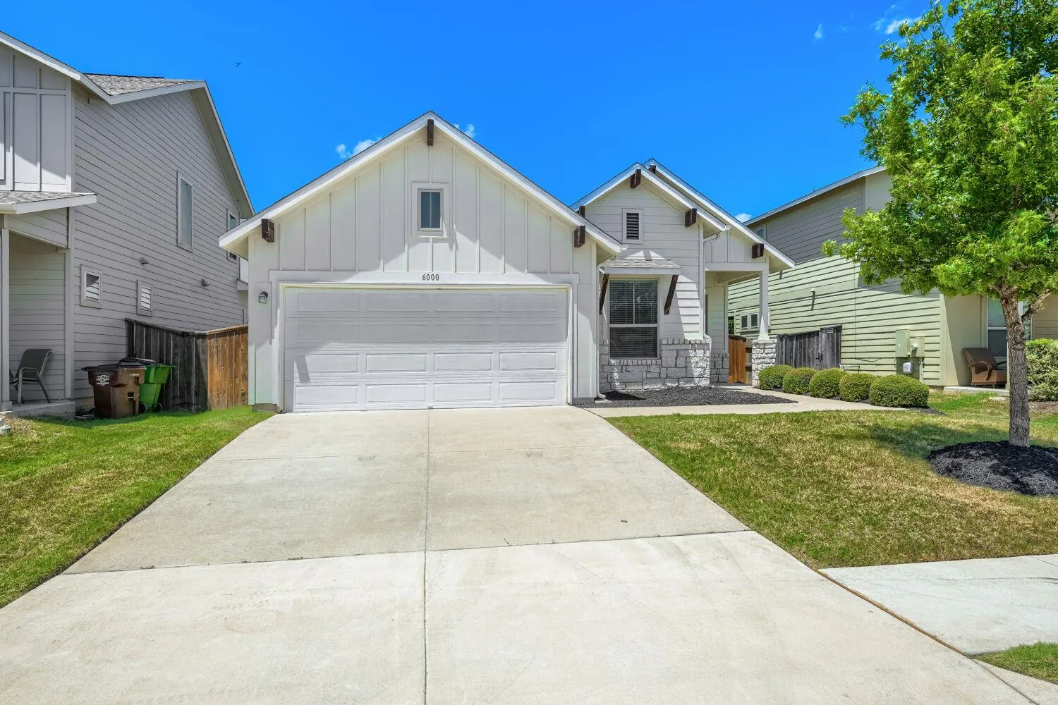 Photo 4 of 6000 GERARD DR