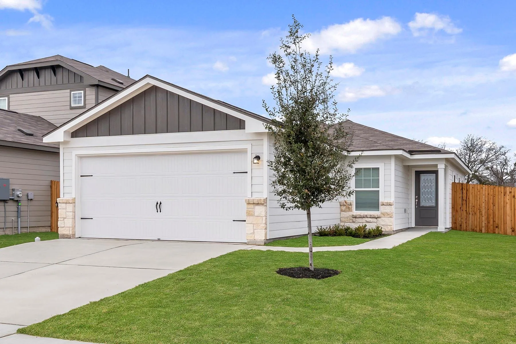Photo of 108 CAPTAIN DOOLEY LN, Jarrell, TX, 76537