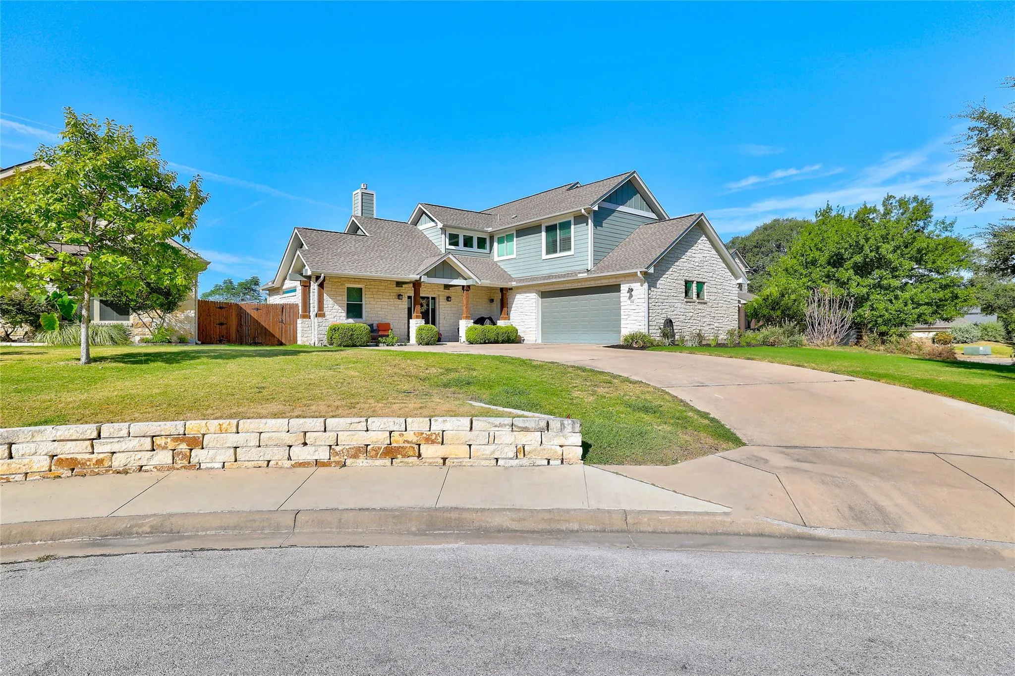 Photo of 555 RIVER BLUFF CIR, Georgetown, TX, 78626