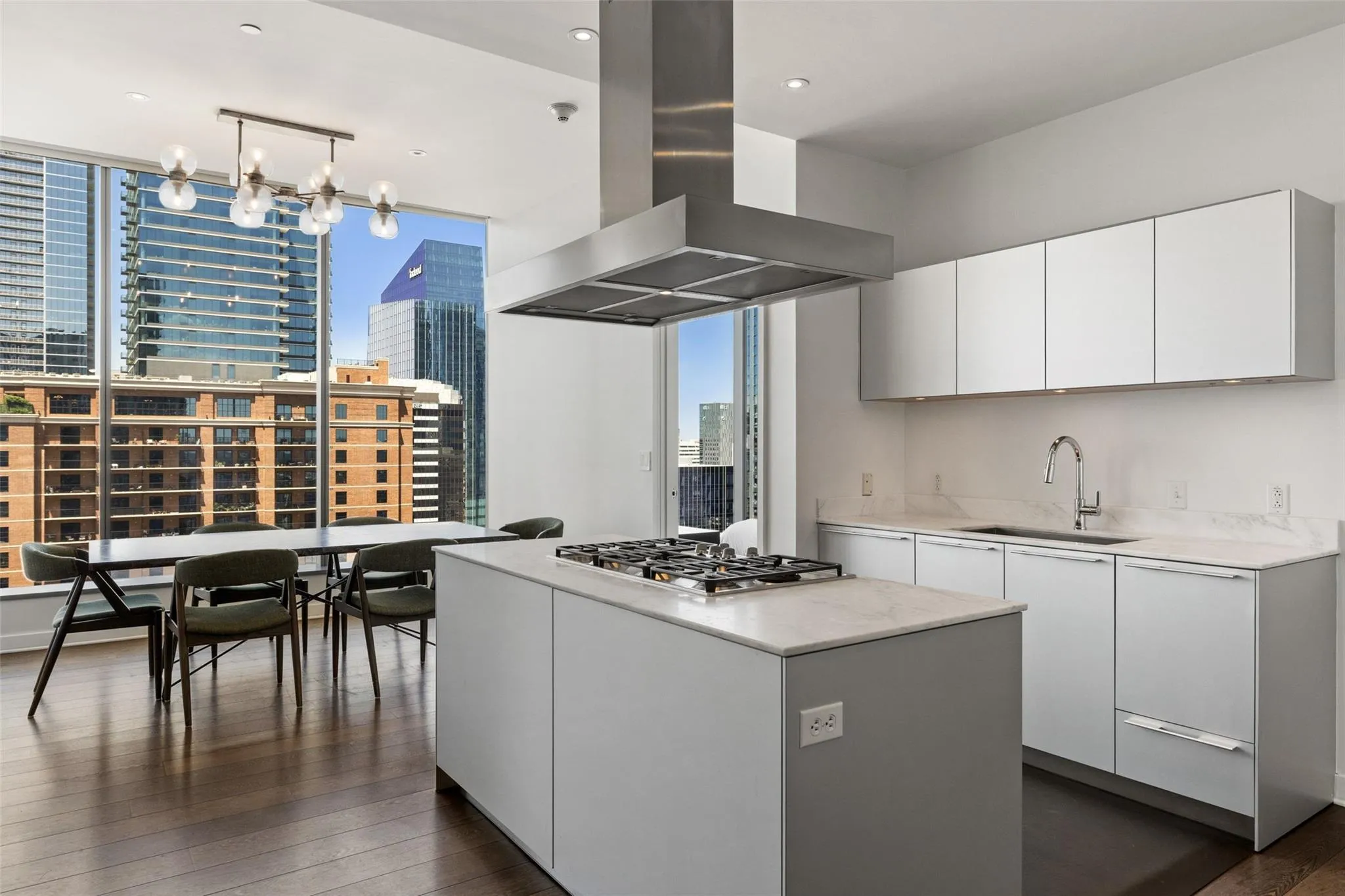 Photo 2 of 210 LAVACA ST #2311