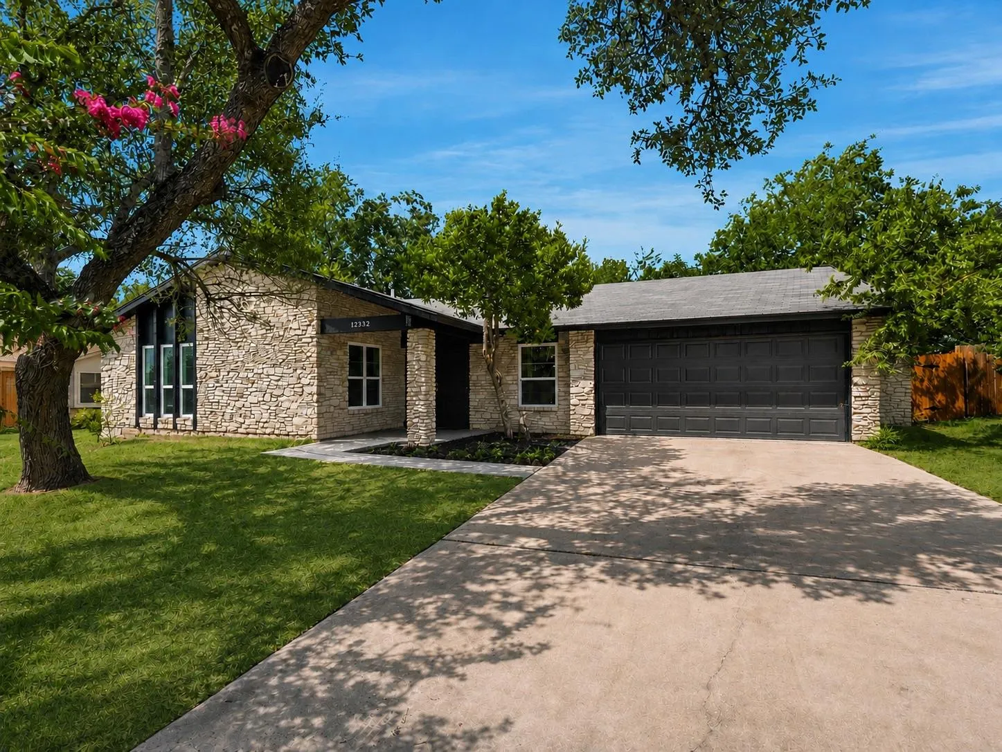 Photo of 12332 DEERBROOK TRL, Austin, TX, 78750