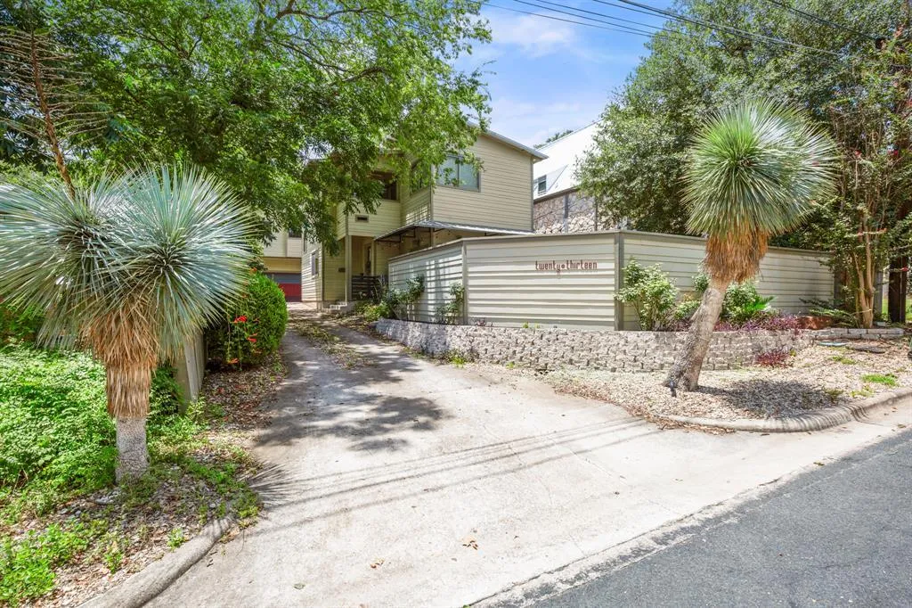 Photo of 2013 ASHBY AVE #B, Austin, 78704
