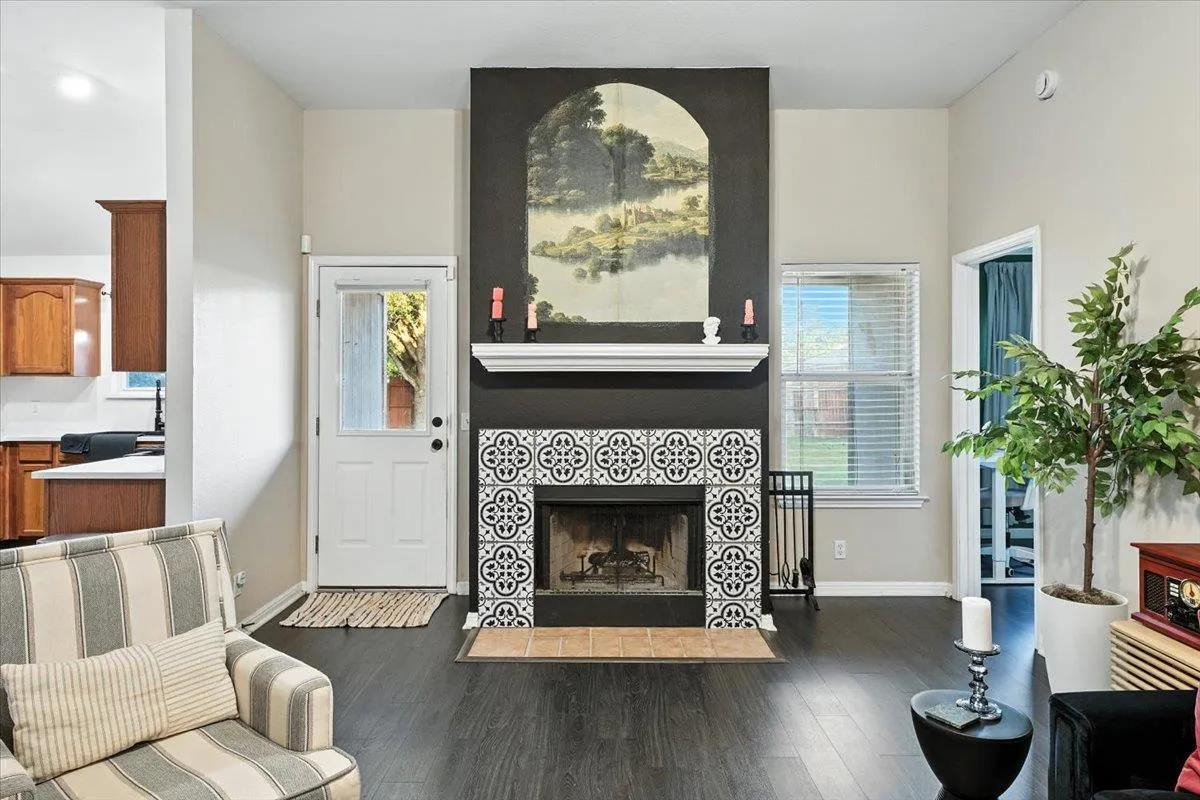Photo 2 of 6001 ANDROSS CT