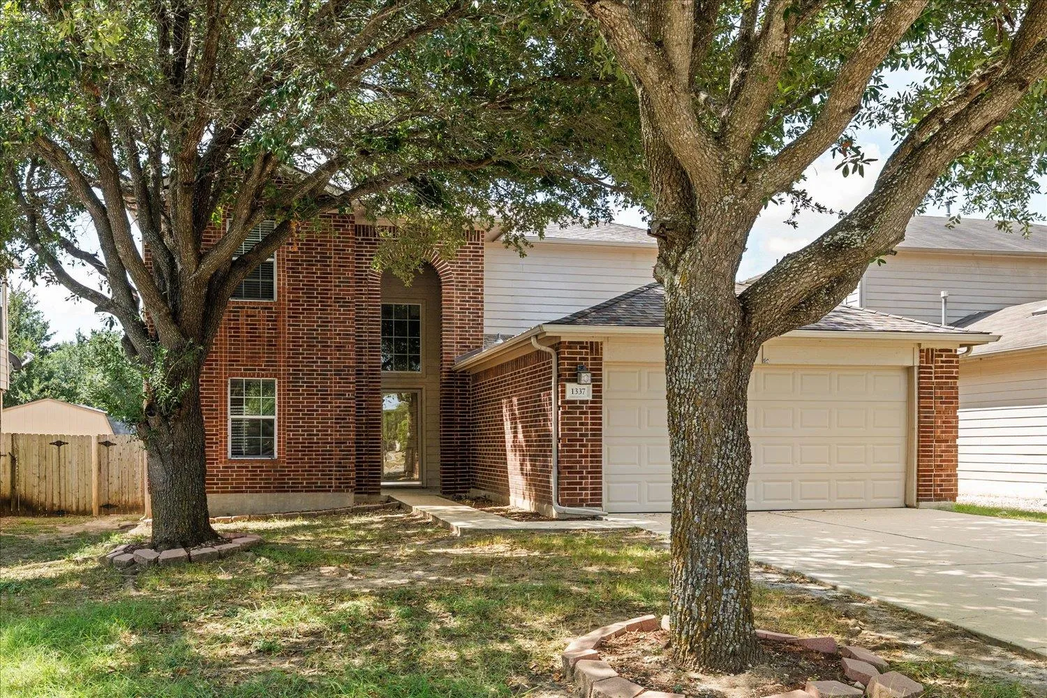 Photo 3 of 1337 SWEET GUM DR