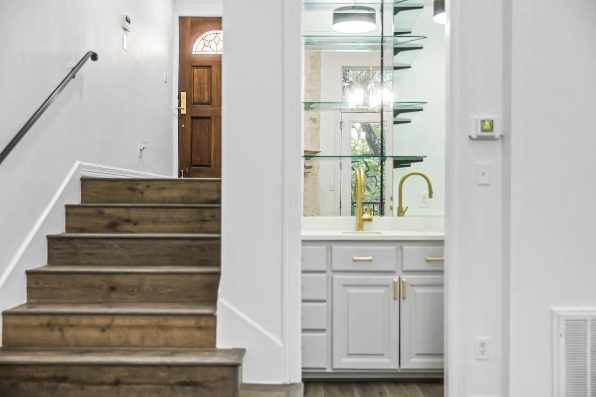 Photo 3 of 1701 SPYGLASS DR #2